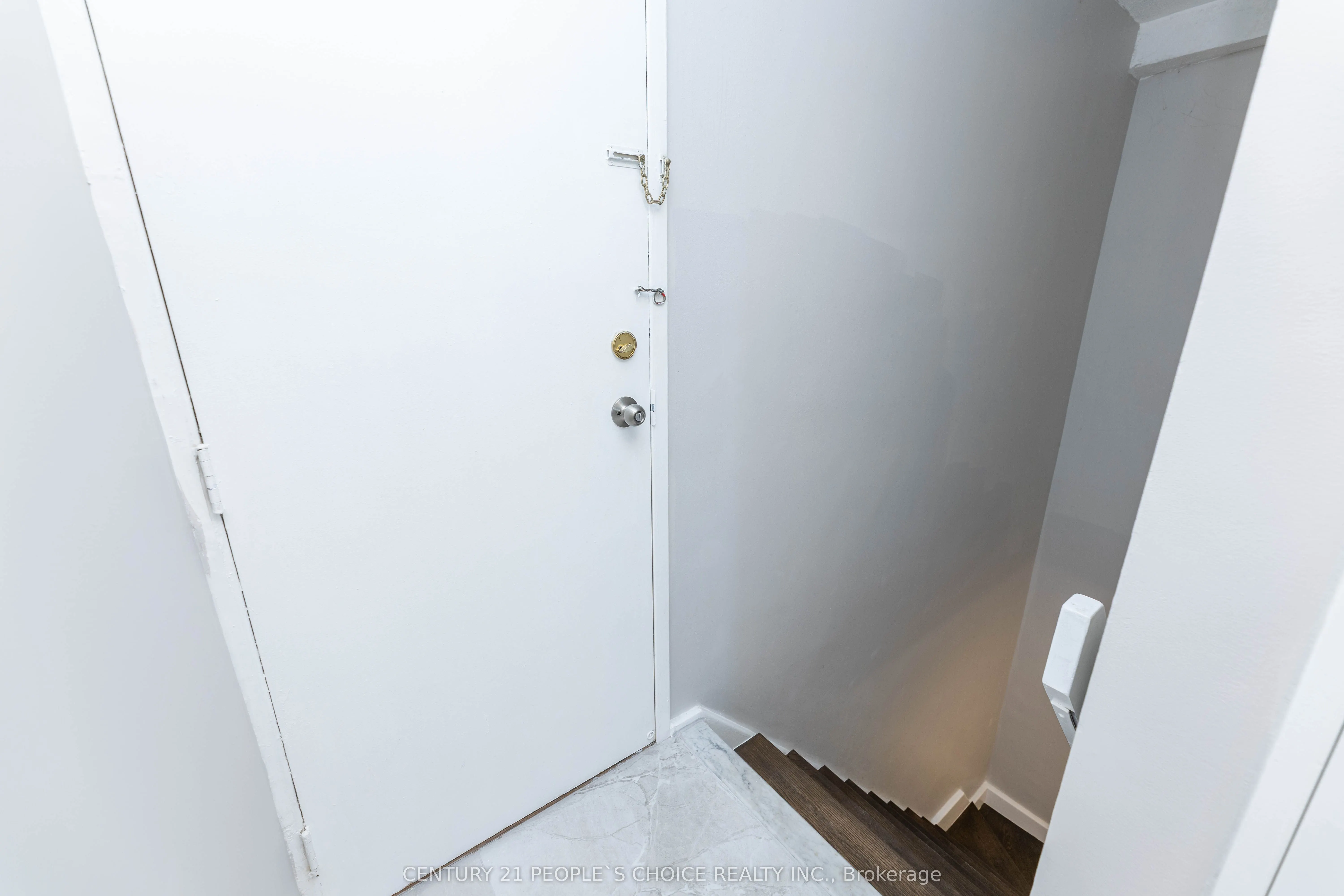 10 Eddystone Avenue, #111
