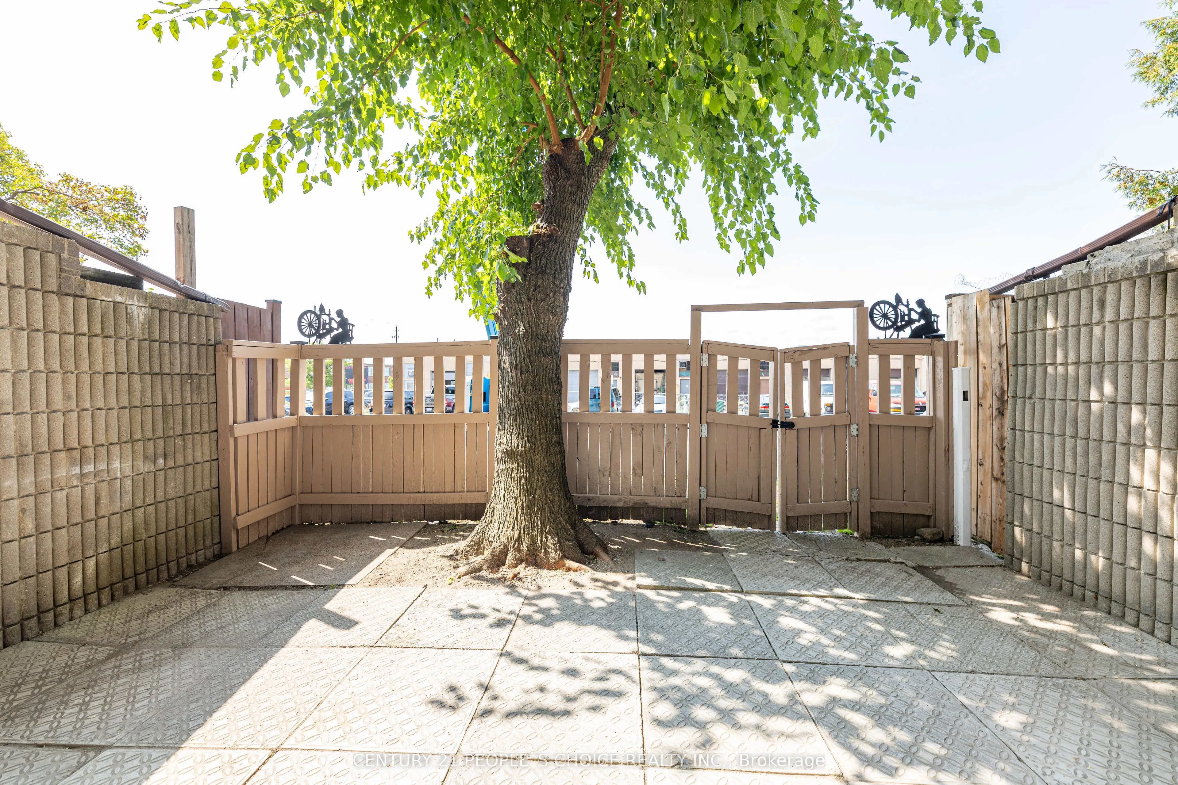 10 Eddystone Avenue, #111