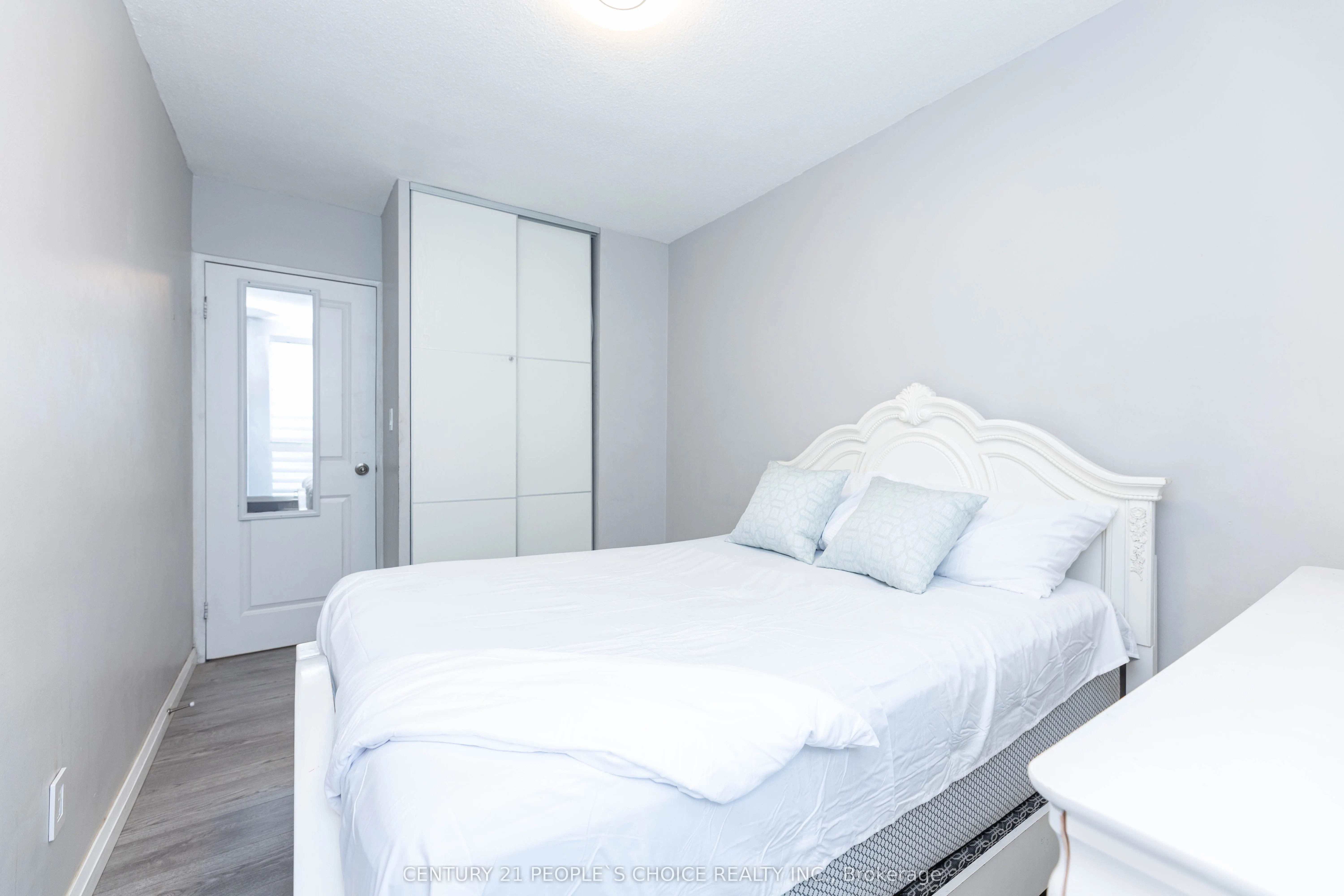 10 Eddystone Avenue, #111