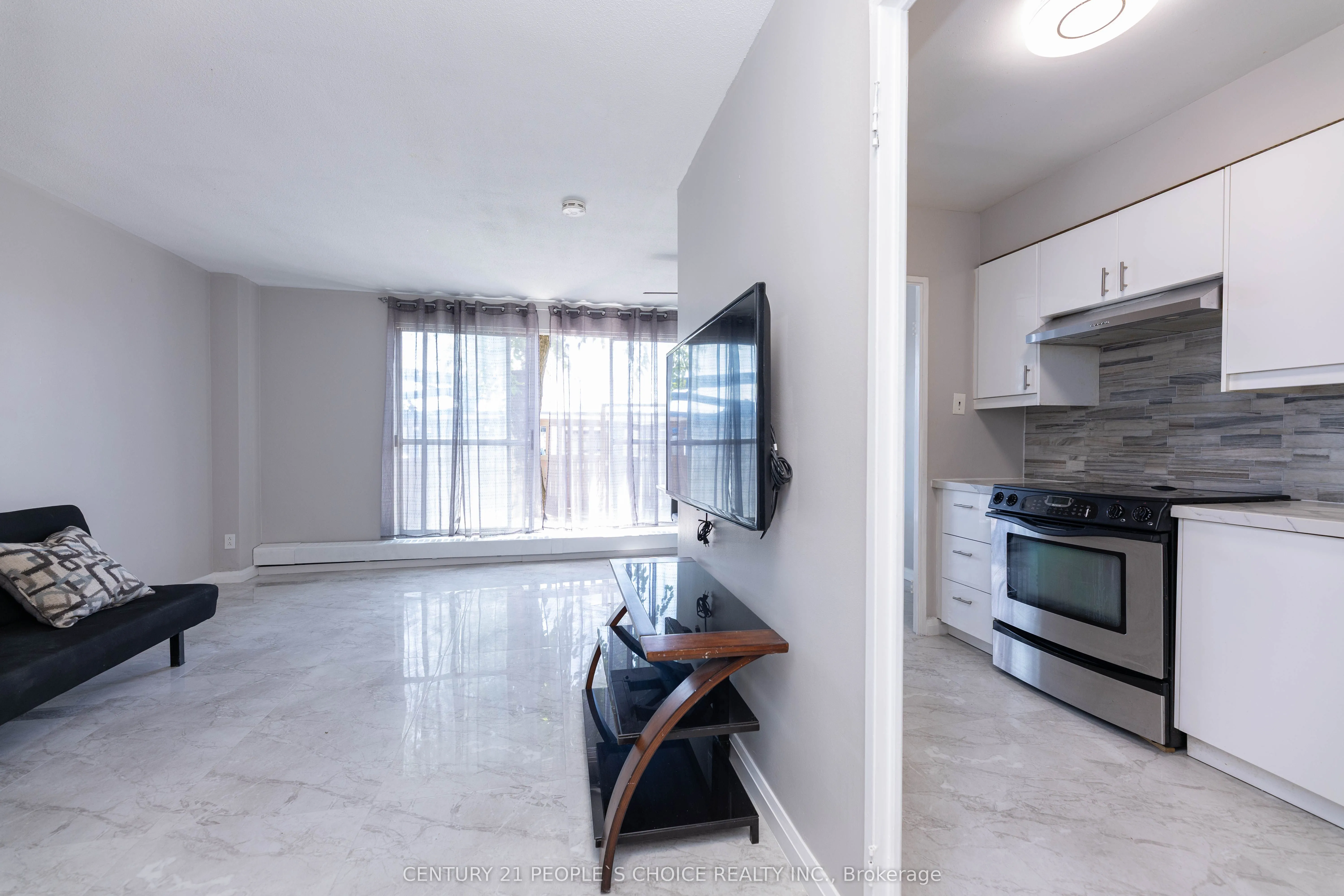 10 Eddystone Avenue, #111