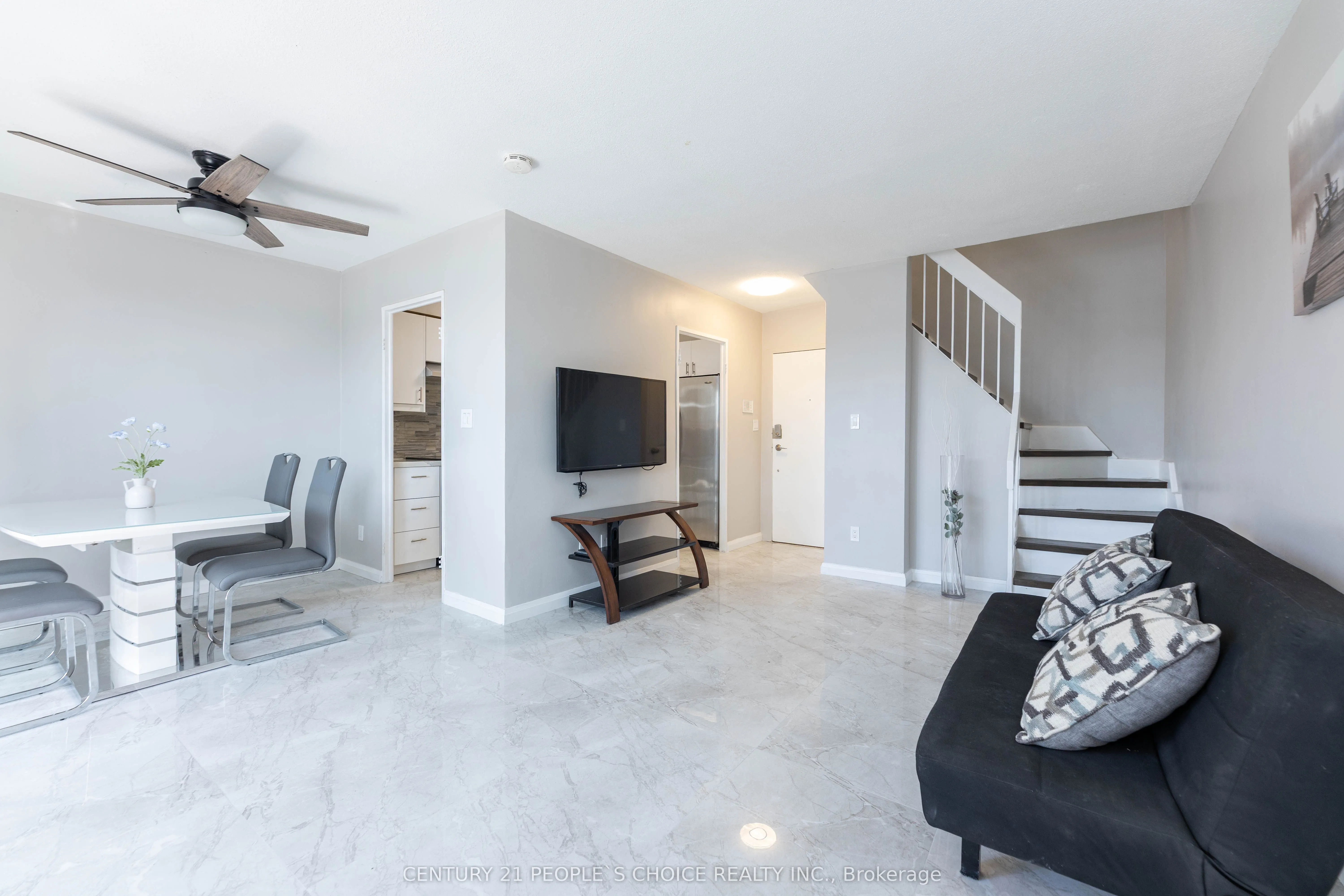 10 Eddystone Avenue, #111
