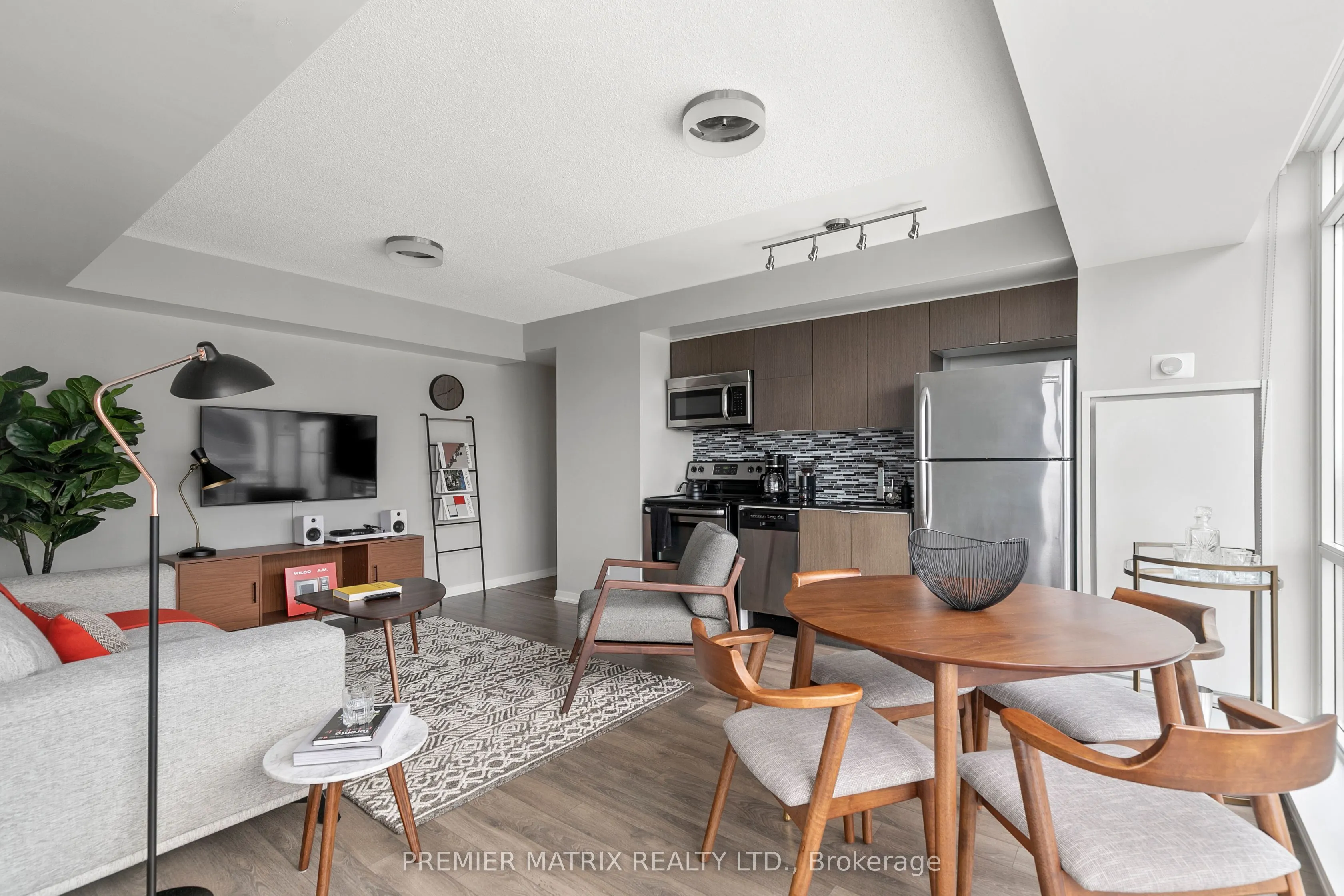 20 Joe Shuster Way, #1112