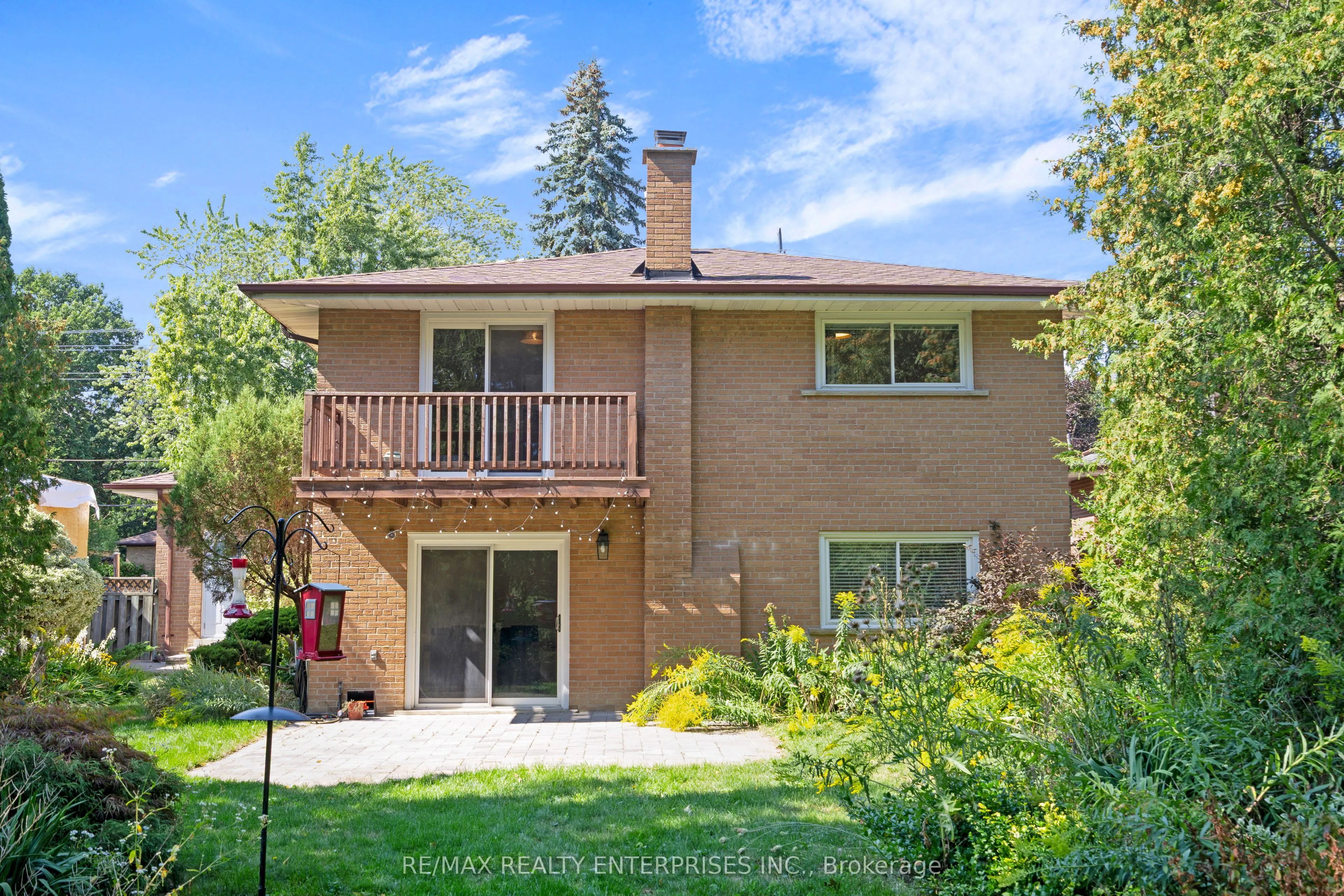 268 Mineola Road E