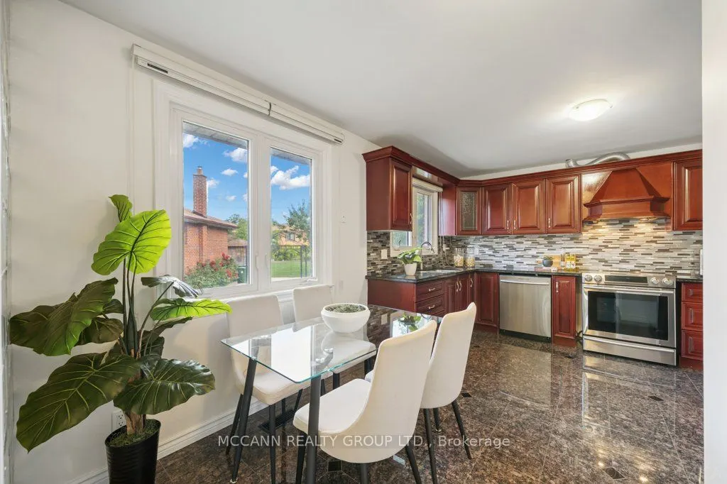 7 Carswell Place