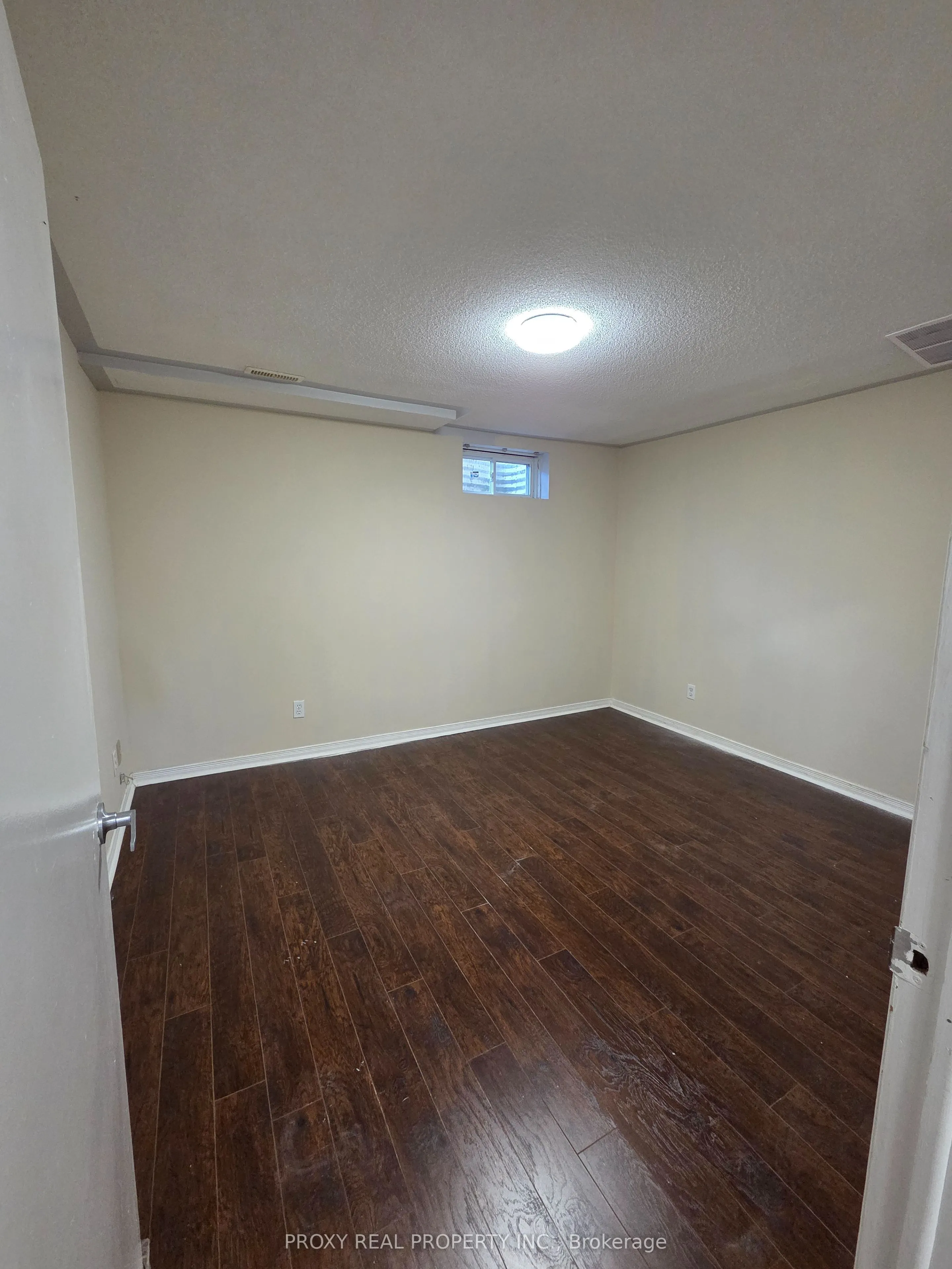 9 Madison Street, #Lower