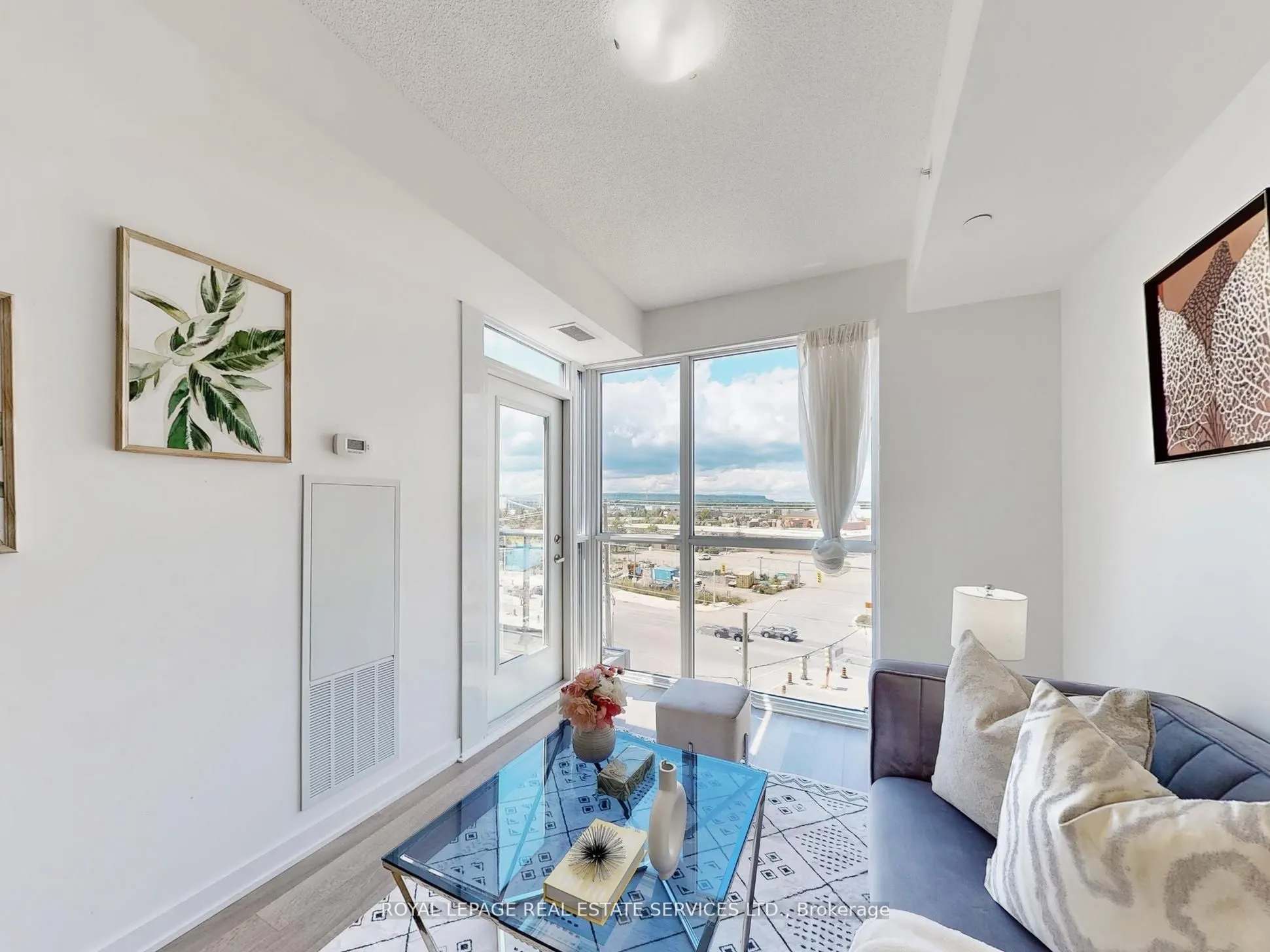 5230 Dundas Street, #625A