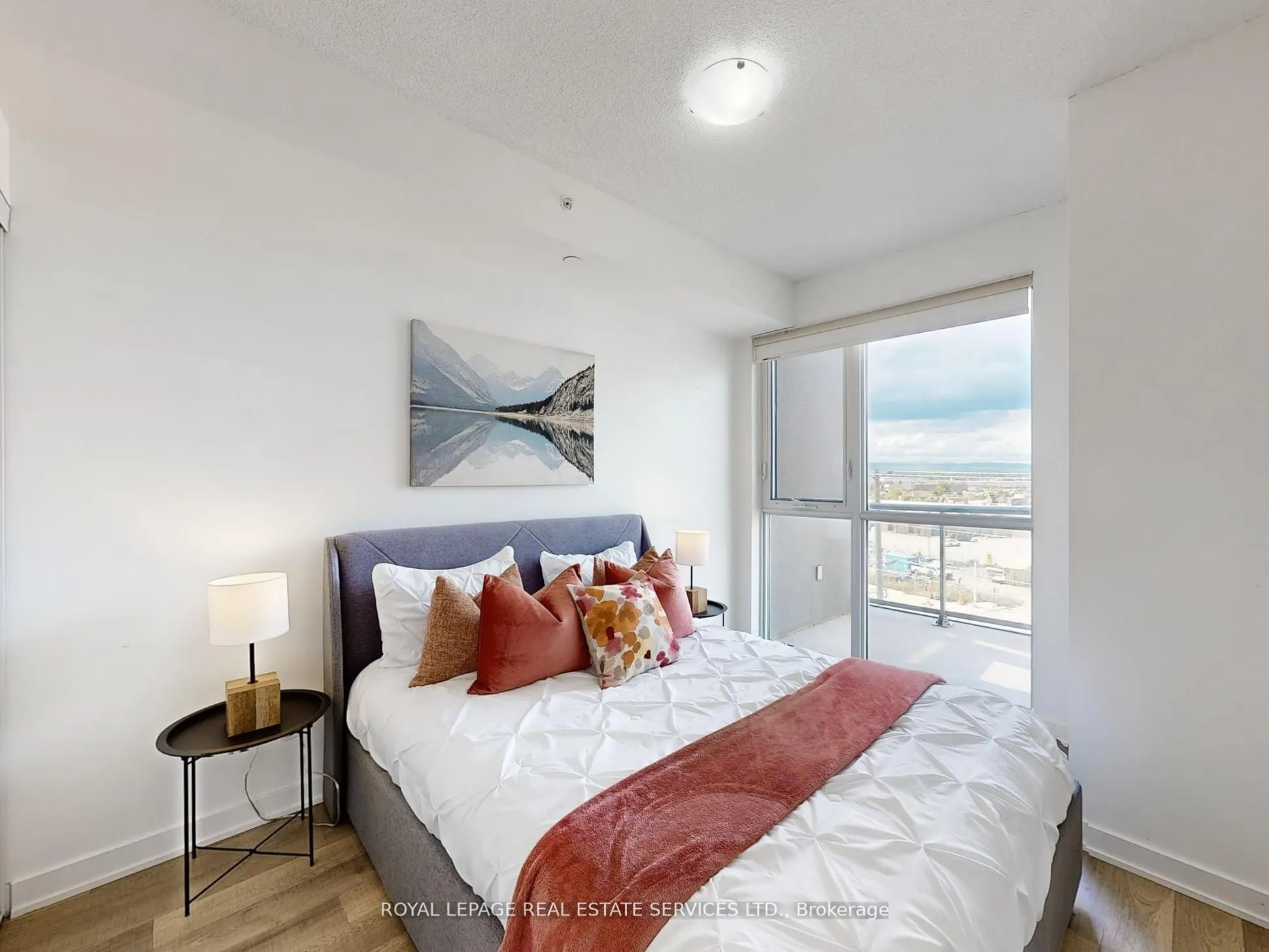 5230 Dundas Street, #625A