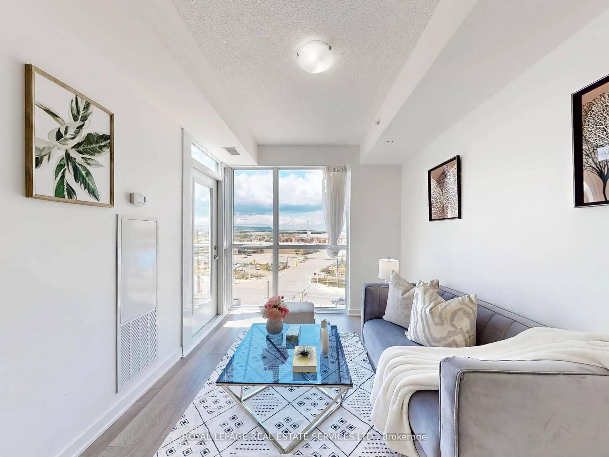 5230 Dundas Street, #625A