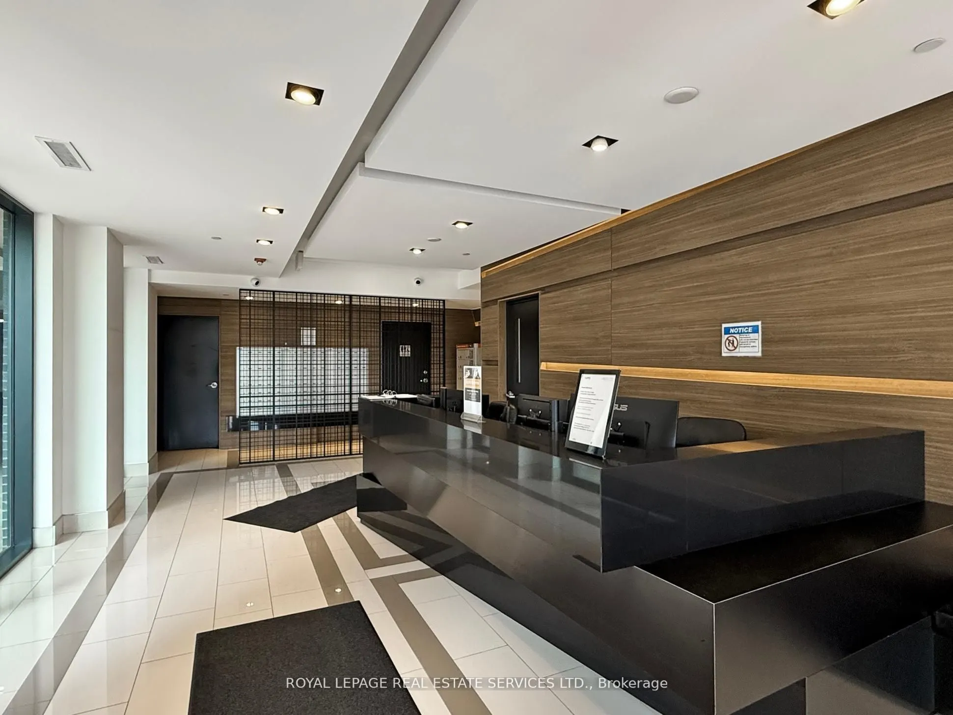 5230 Dundas Street, #625A