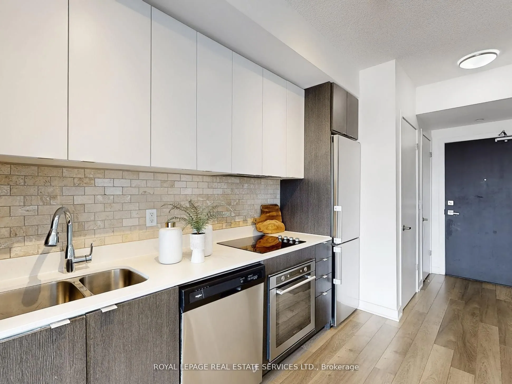 5230 Dundas Street, #625A