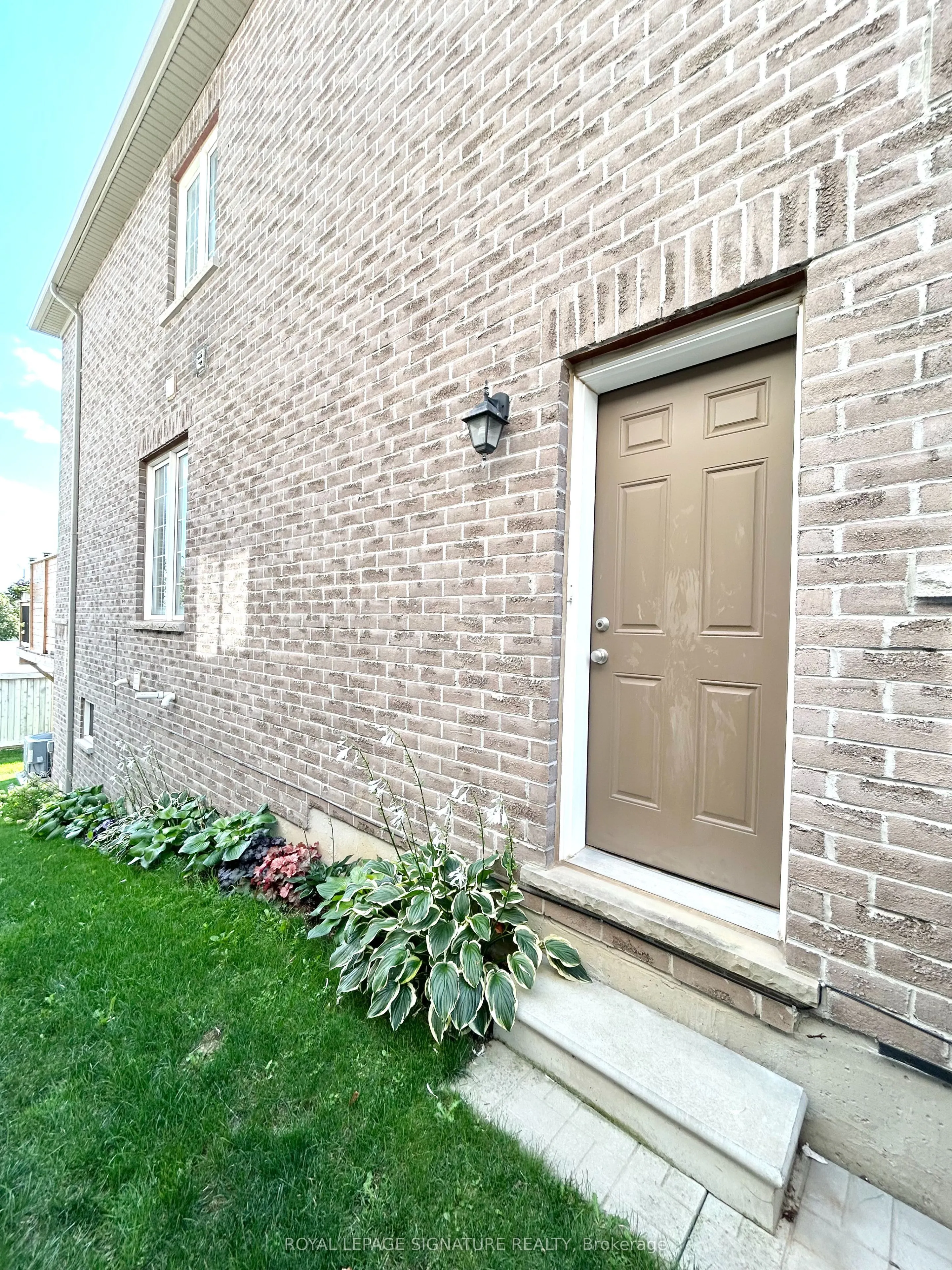 10 Zanetta Crescent