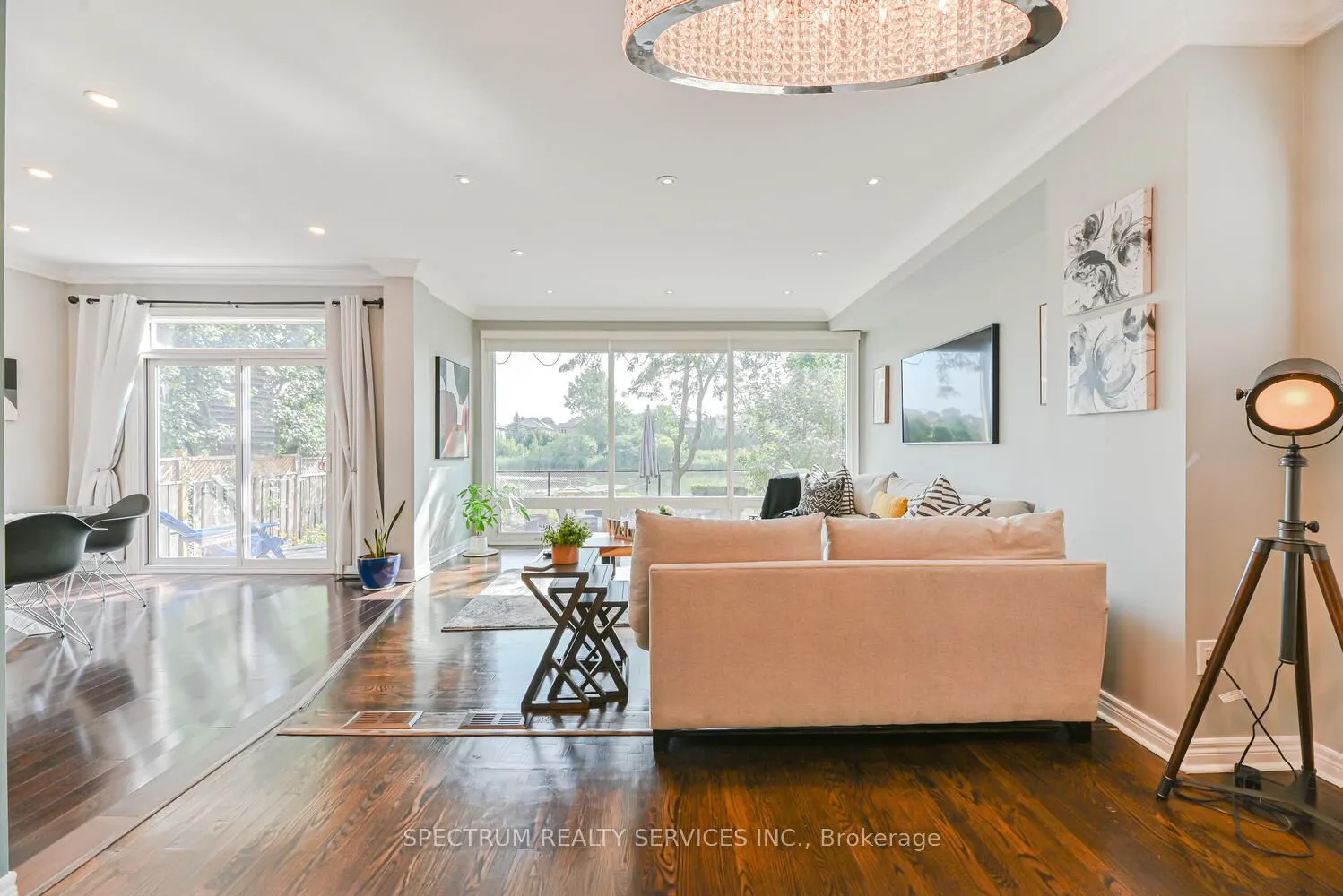 68 Robarts Drive