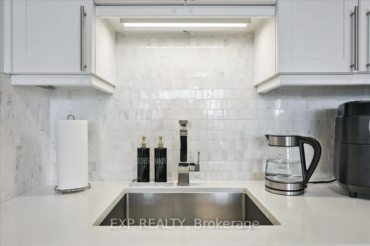 2093 Fairview Street, #913