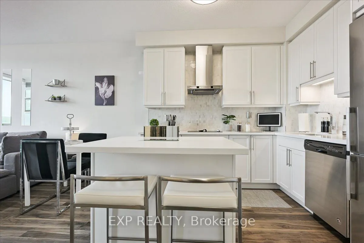 2093 Fairview Street, #913