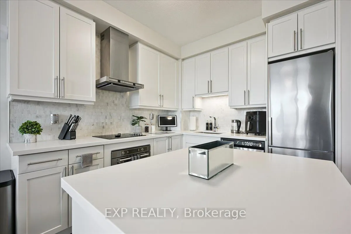 2093 Fairview Street, #913