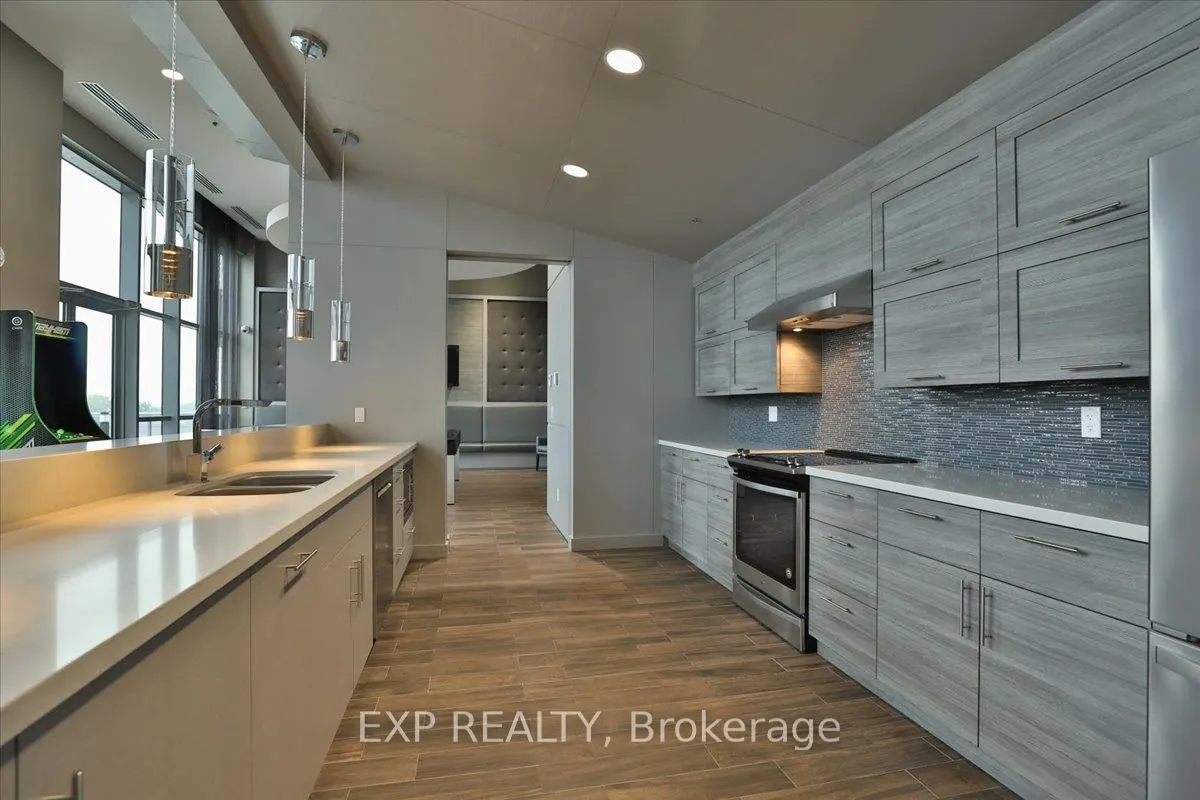 2093 Fairview Street, #913