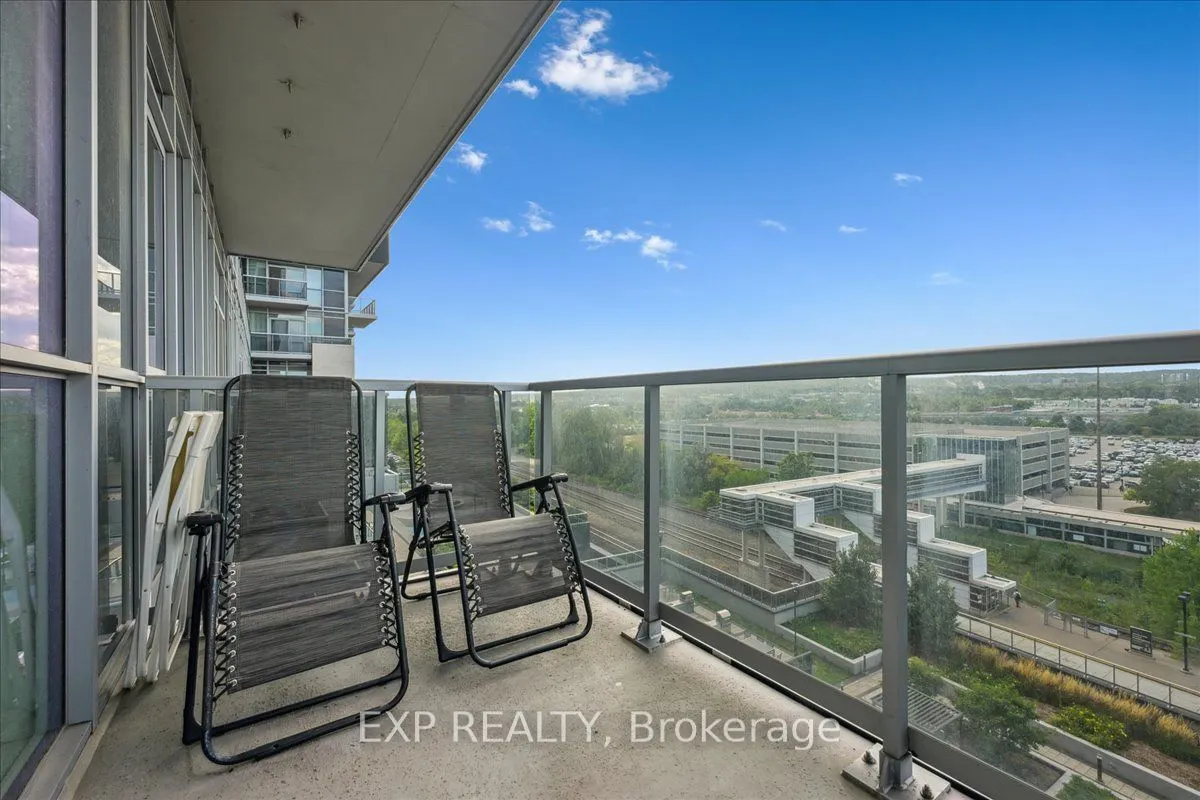 2093 Fairview Street, #913