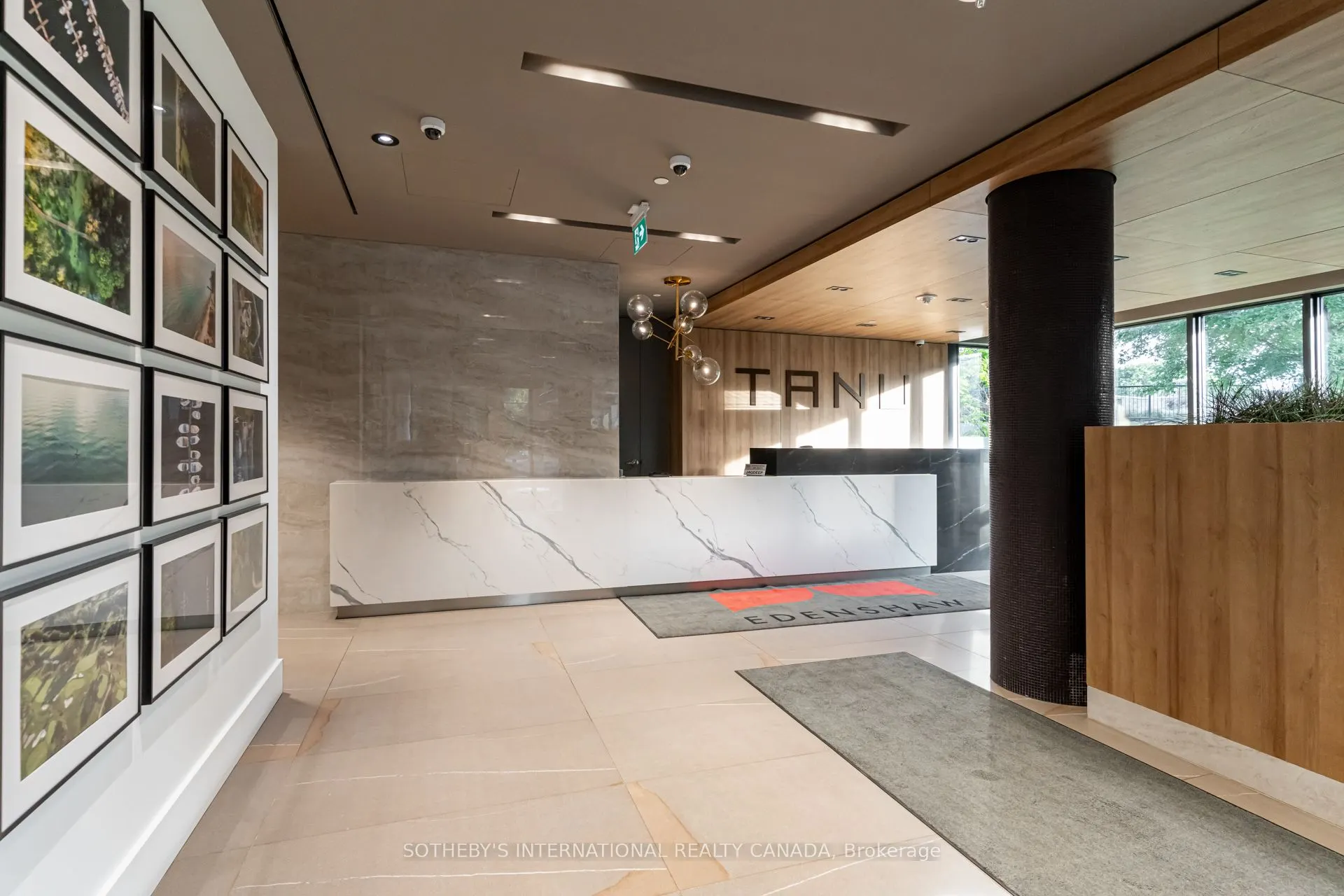 21 Park Street E, #707