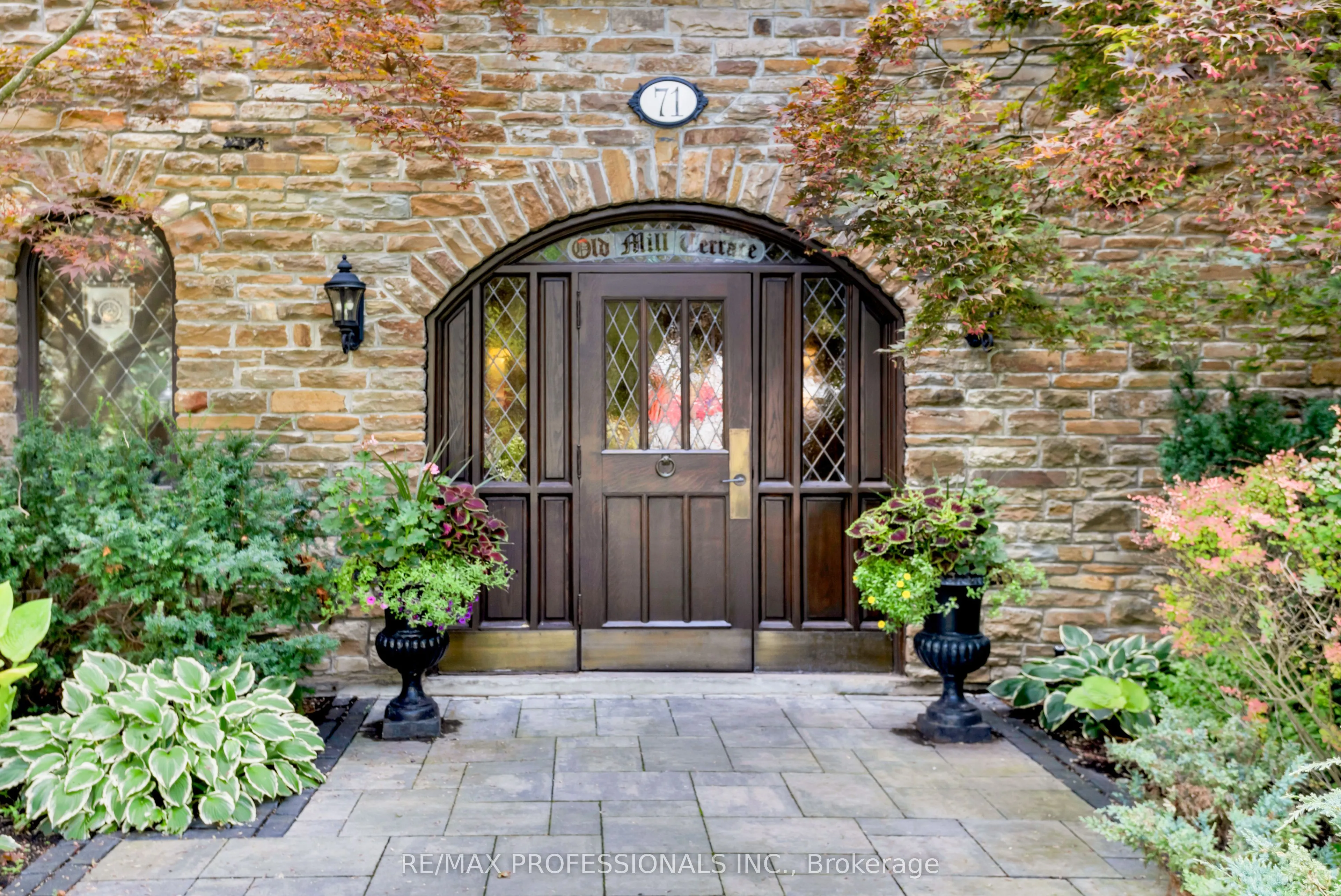 71 Old Mill Road, #304