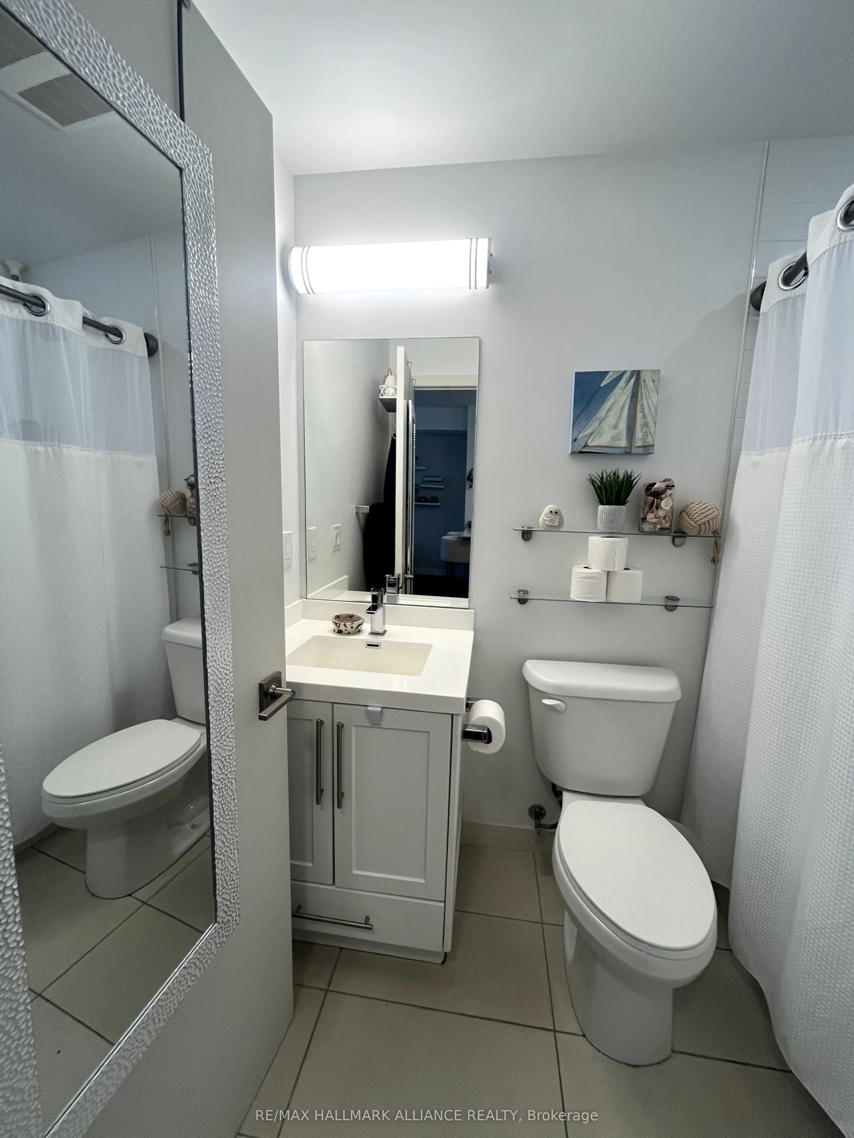 2093 Fairview Street, #1708