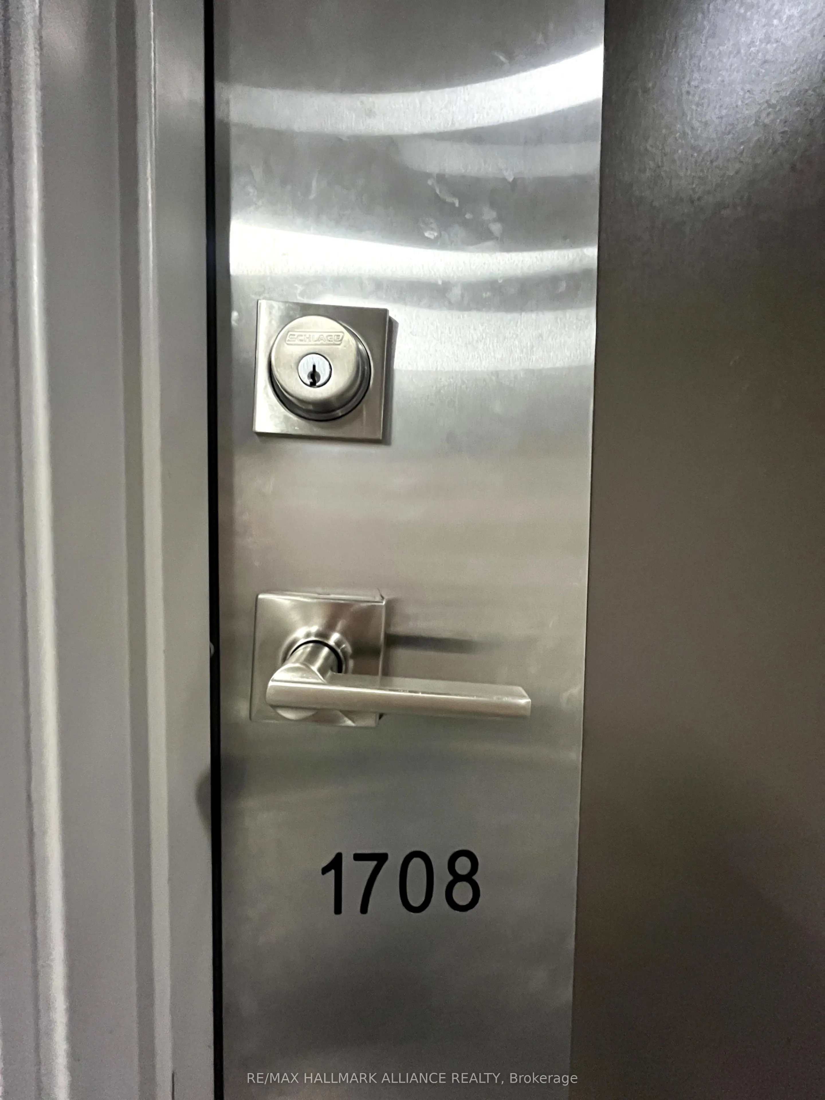 2093 Fairview Street, #1708