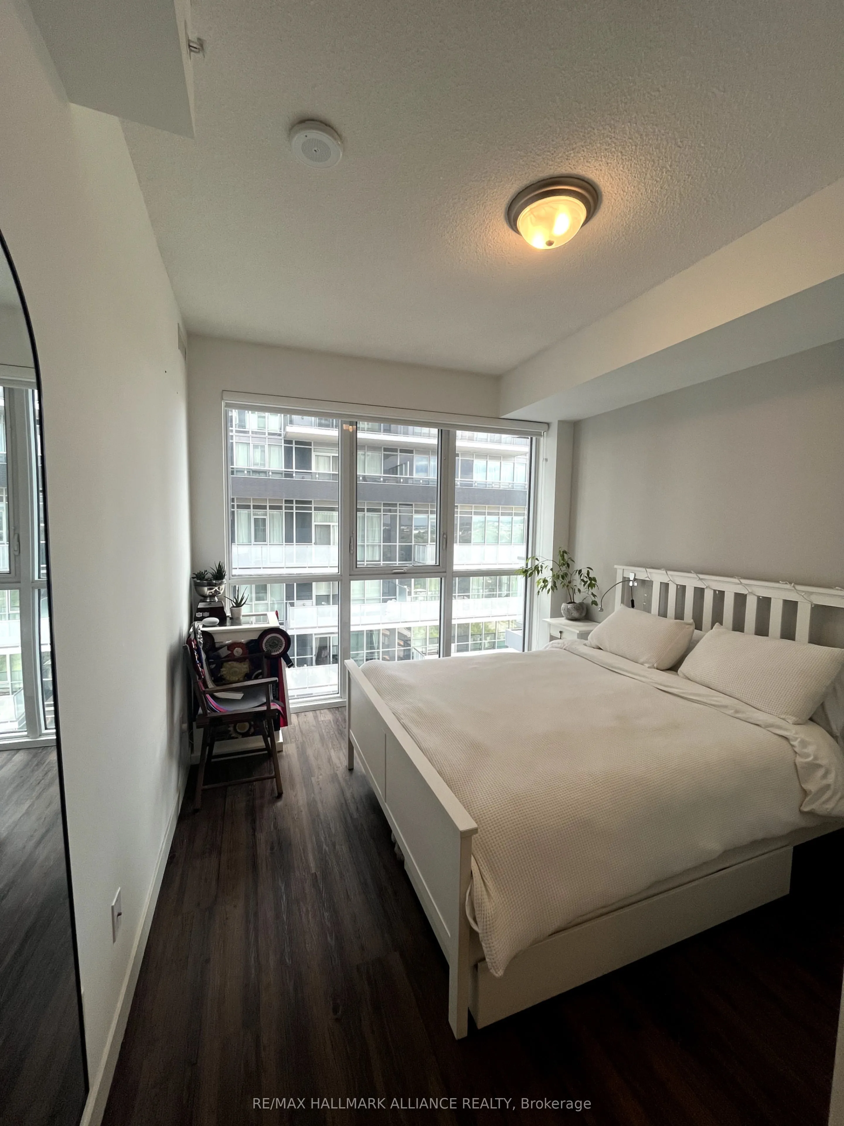 2093 Fairview Street, #1708