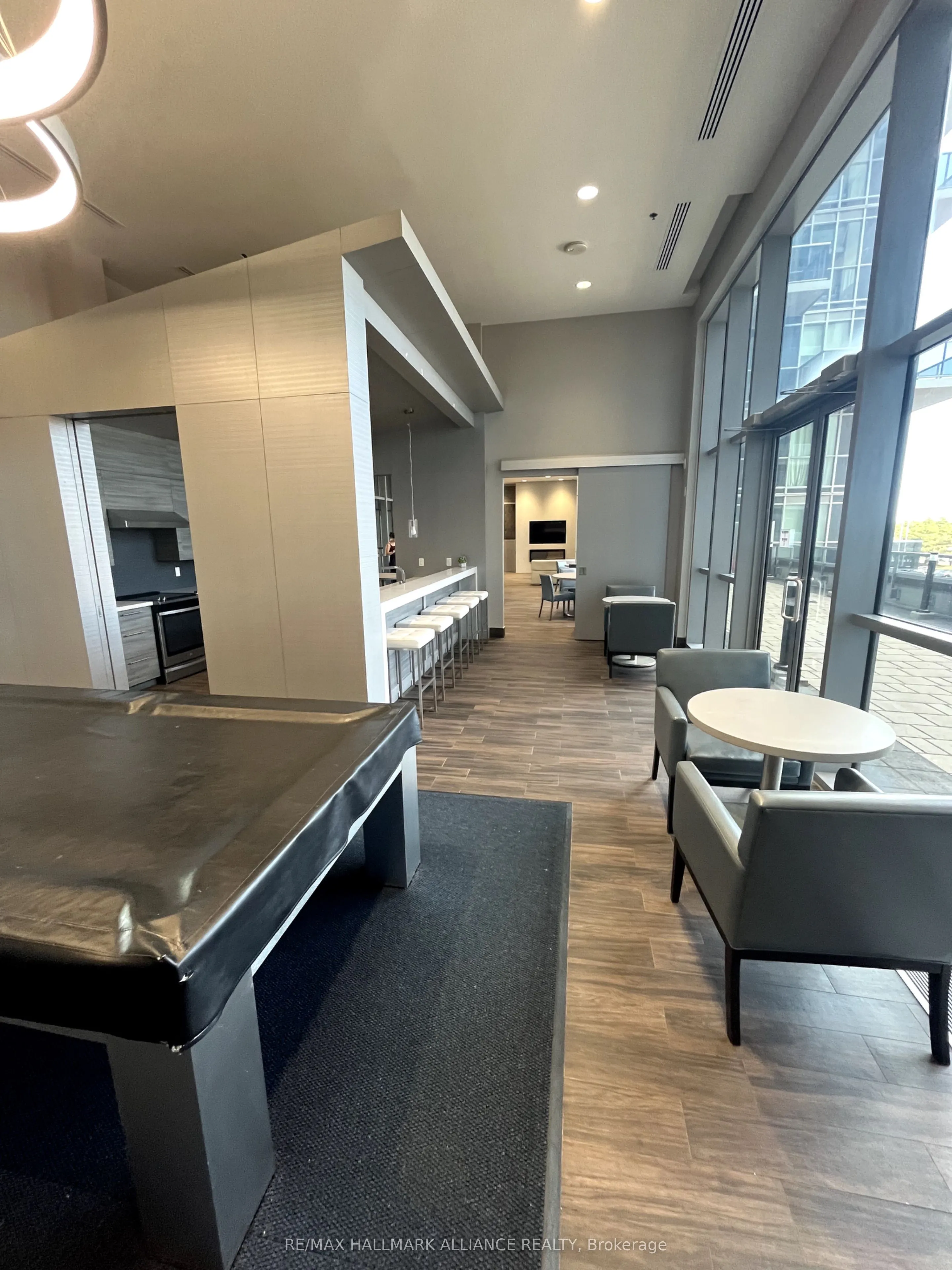 2093 Fairview Street, #1708