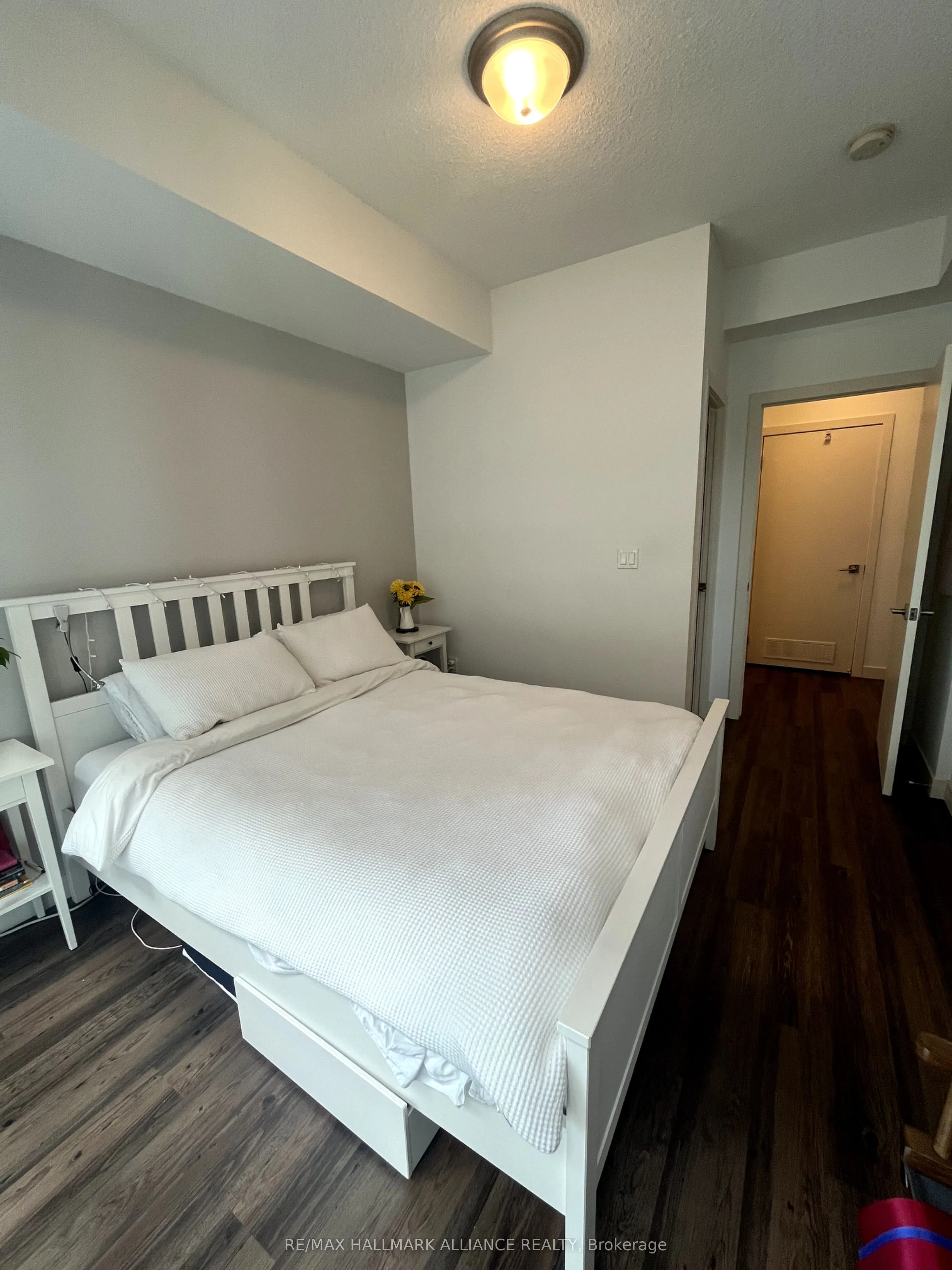 2093 Fairview Street, #1708