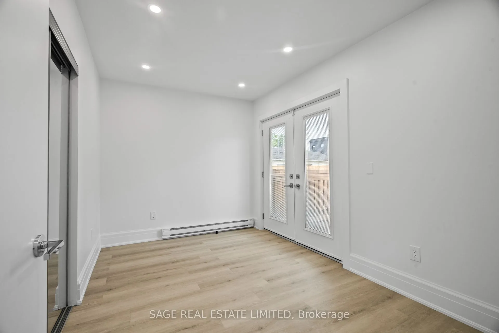 25 Chamberlain Avenue