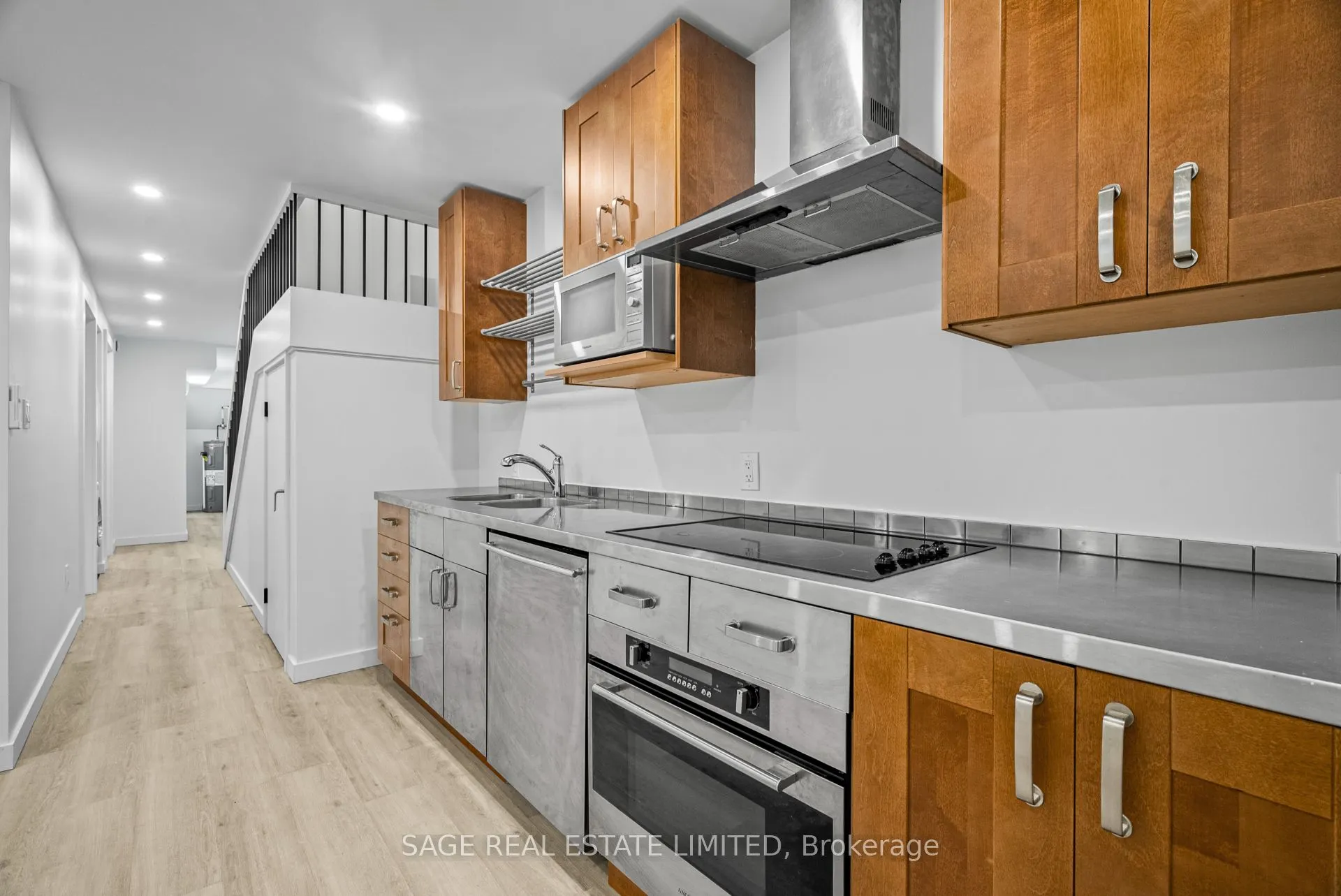 25 Chamberlain Avenue