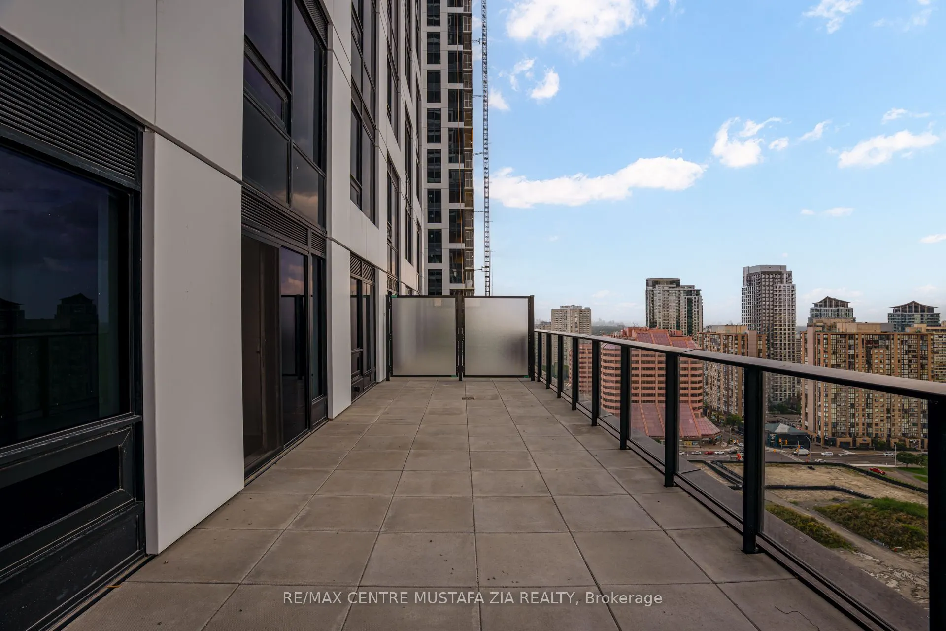 4015 The Exchange, #1903