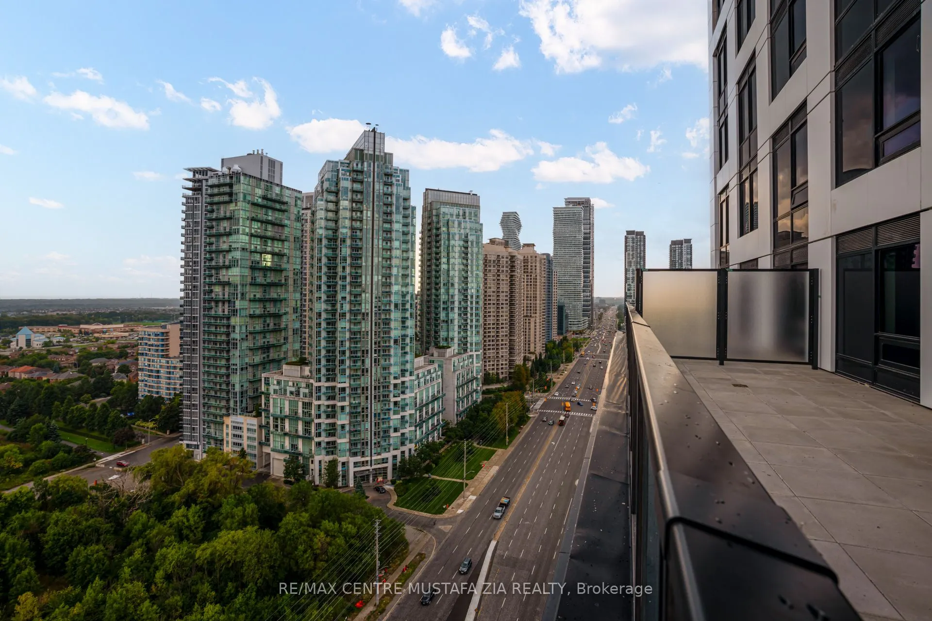 4015 The Exchange, #1903