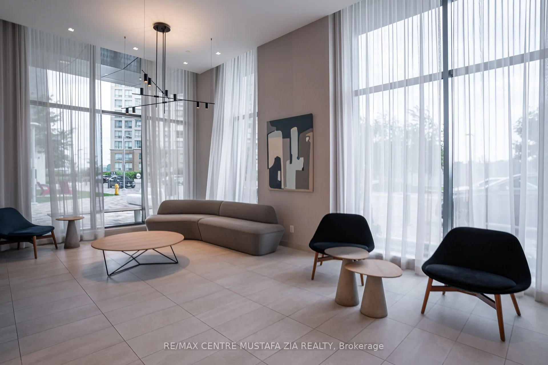 4015 The Exchange, #1903