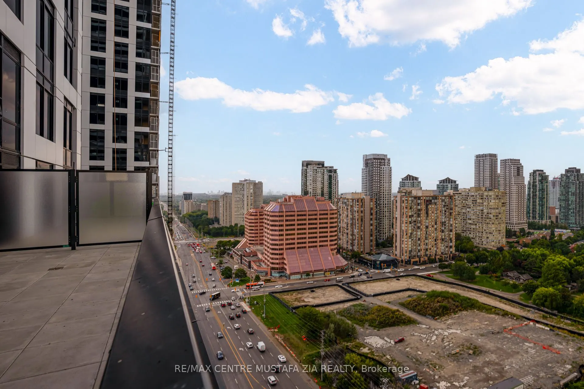 4015 The Exchange, #1903