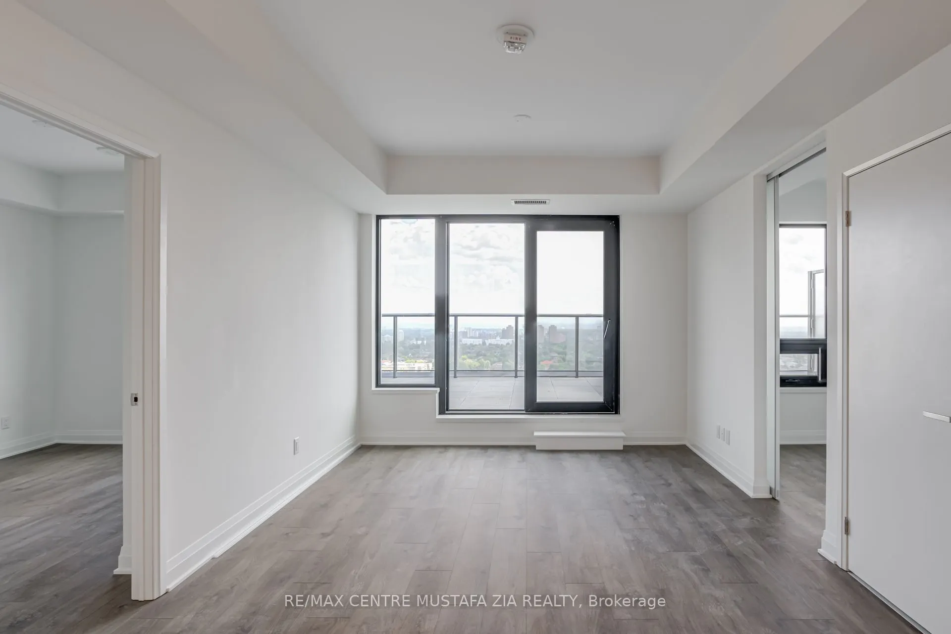 4015 The Exchange, #1903