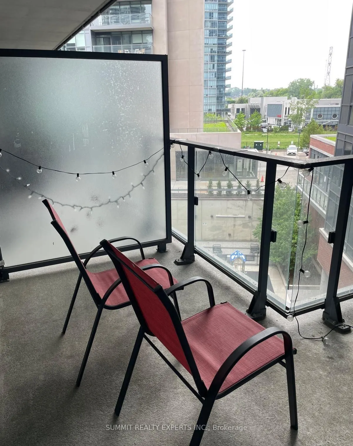 10 parklawn Road E, #519