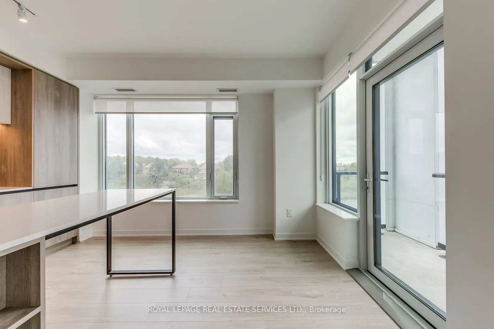 2495 Eglinton Avenue W, #314
