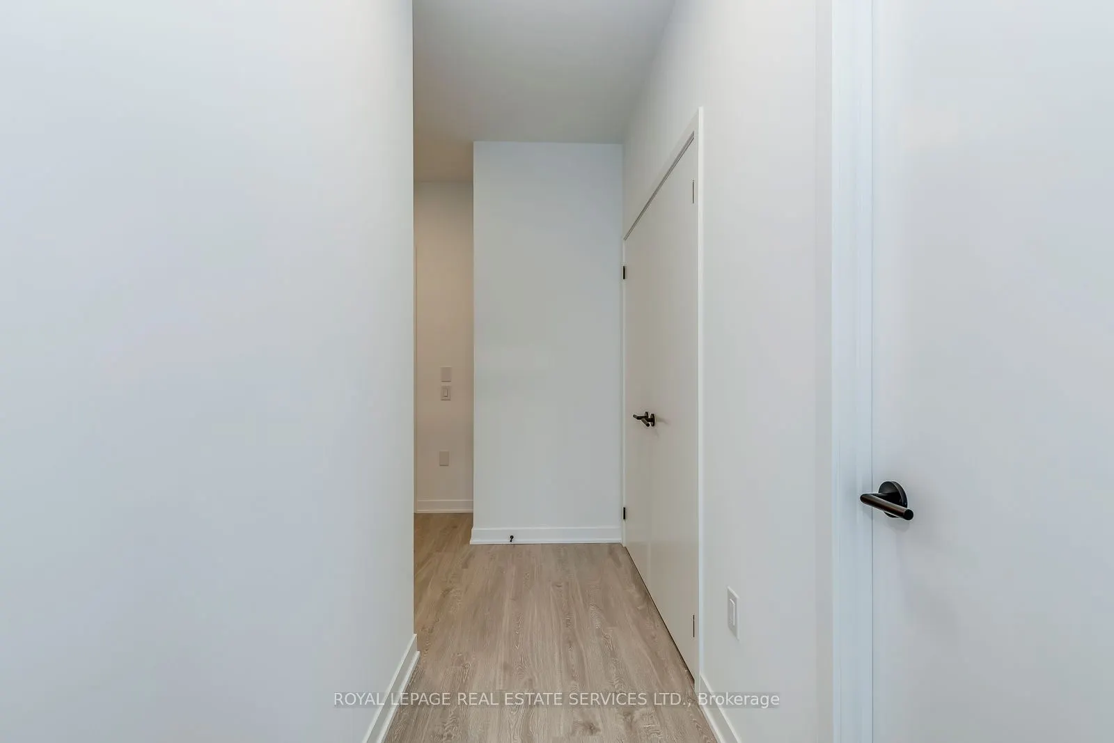 2495 Eglinton Avenue W, #314