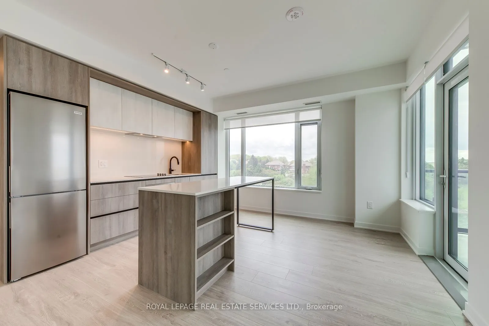 2495 Eglinton Avenue W, #314