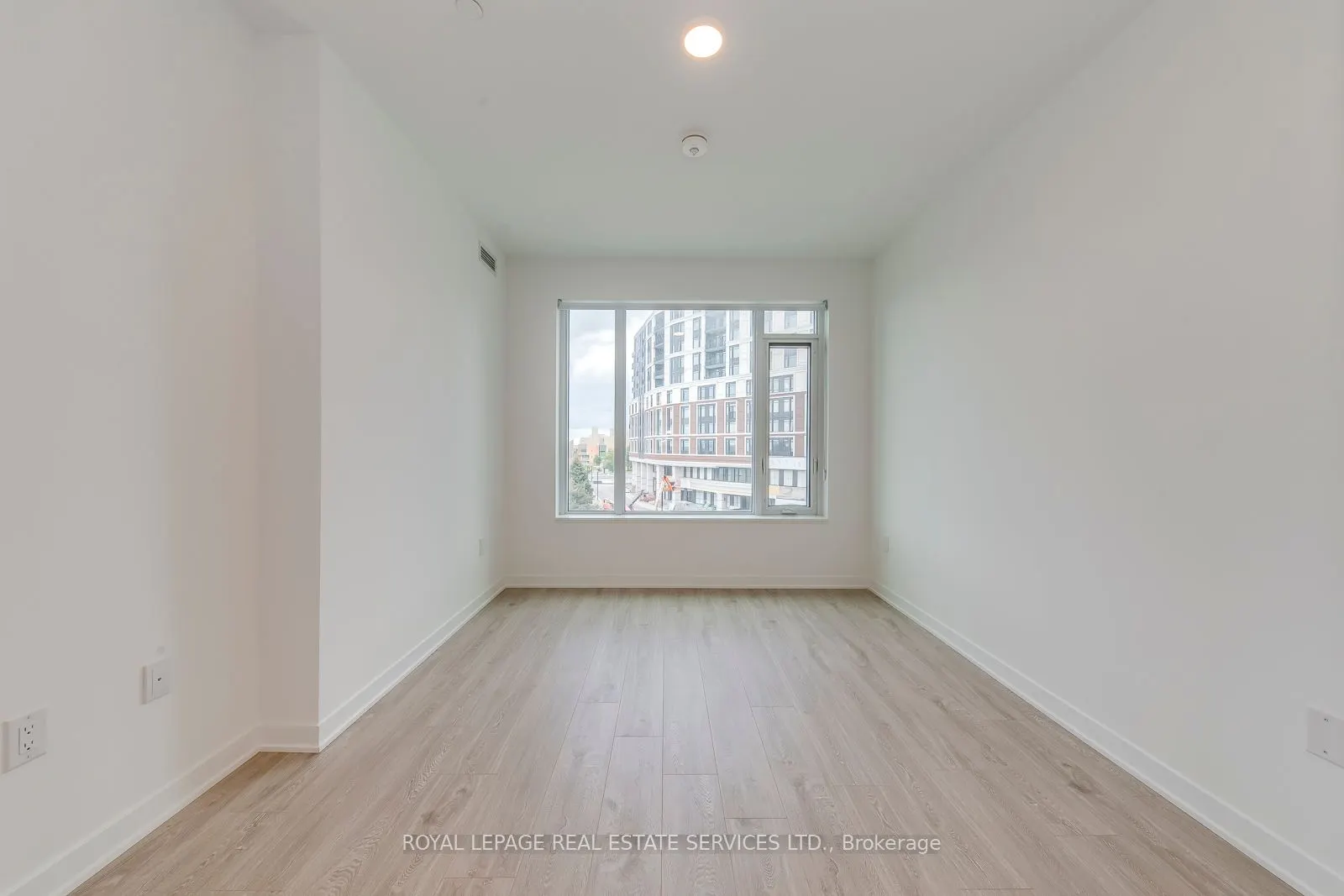 2495 Eglinton Avenue W, #314