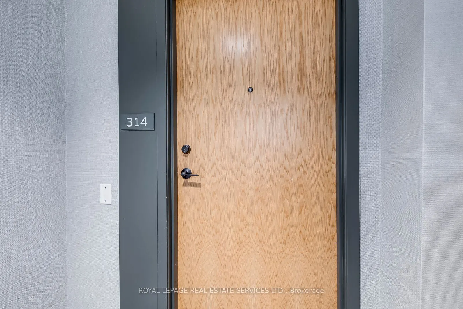 2495 Eglinton Avenue W, #314