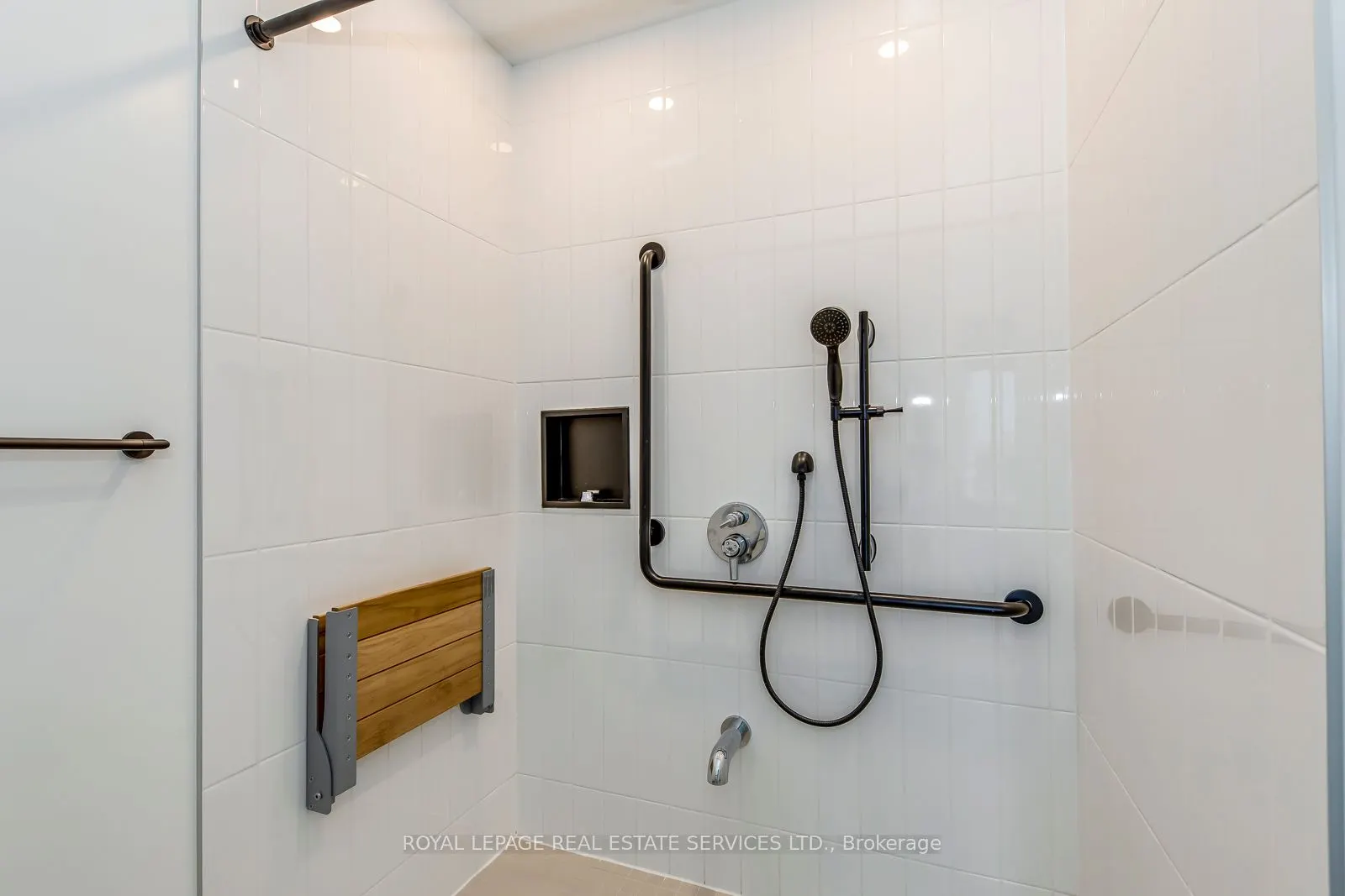 2495 Eglinton Avenue W, #314