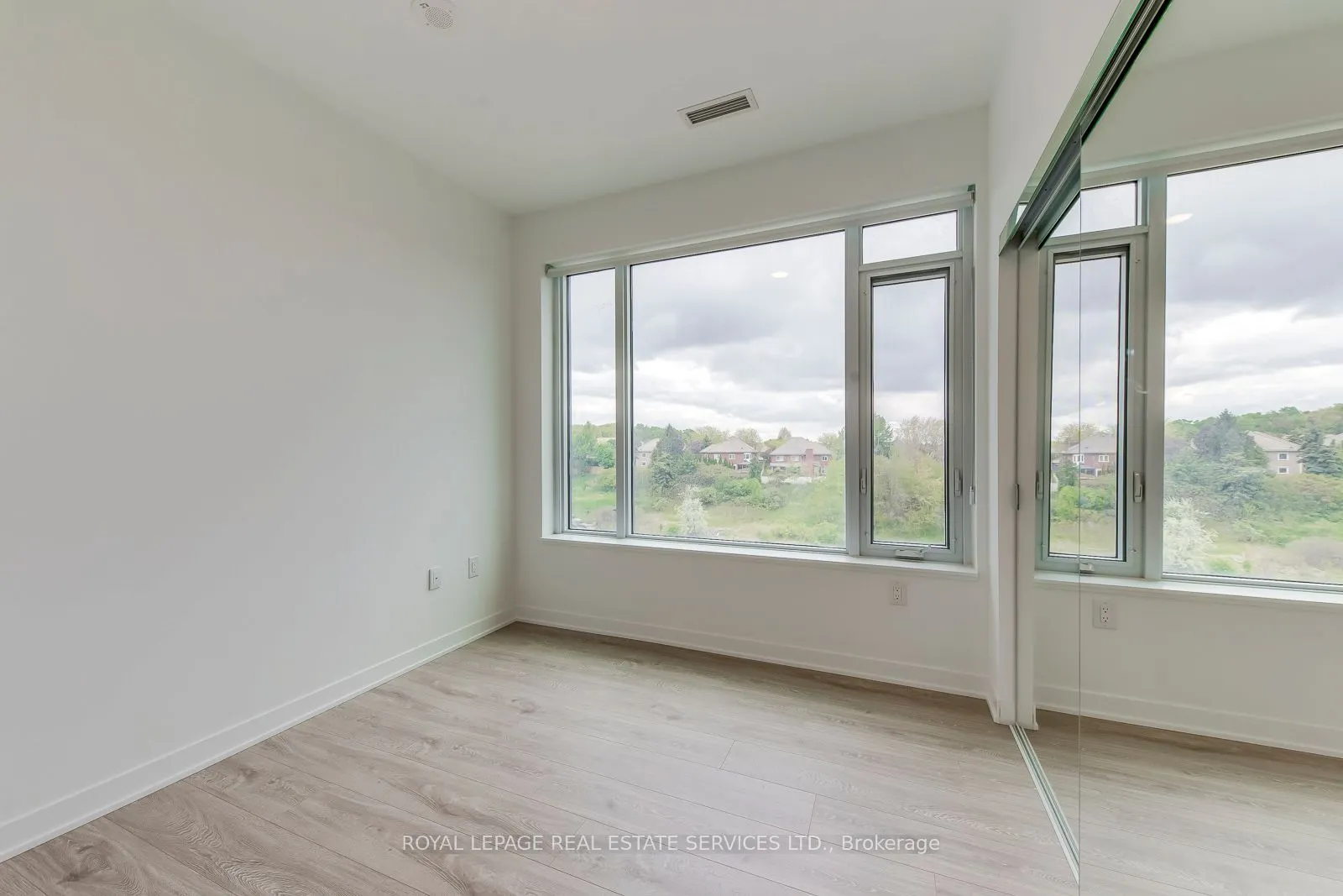 2495 Eglinton Avenue W, #314