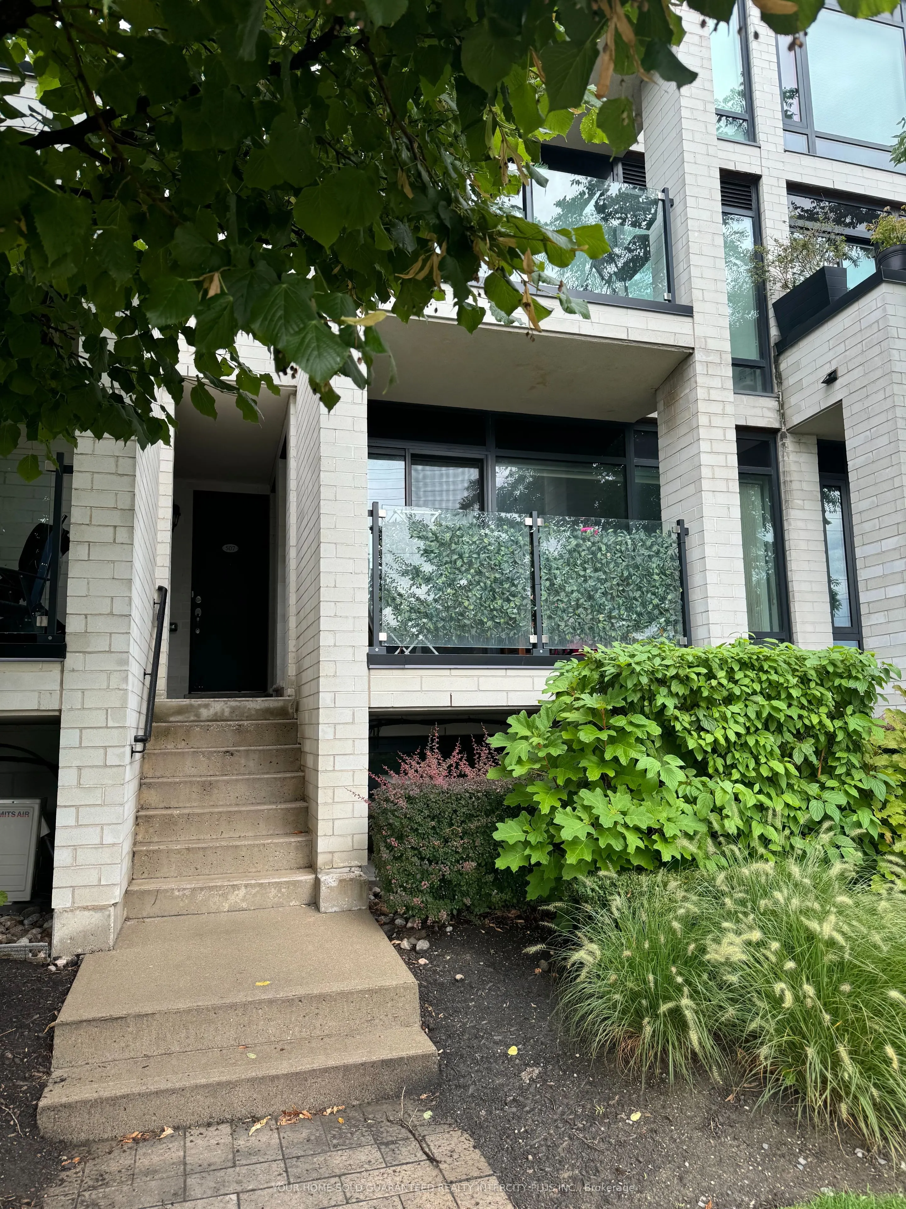142 Widdicombe Hill Boulevard, #505