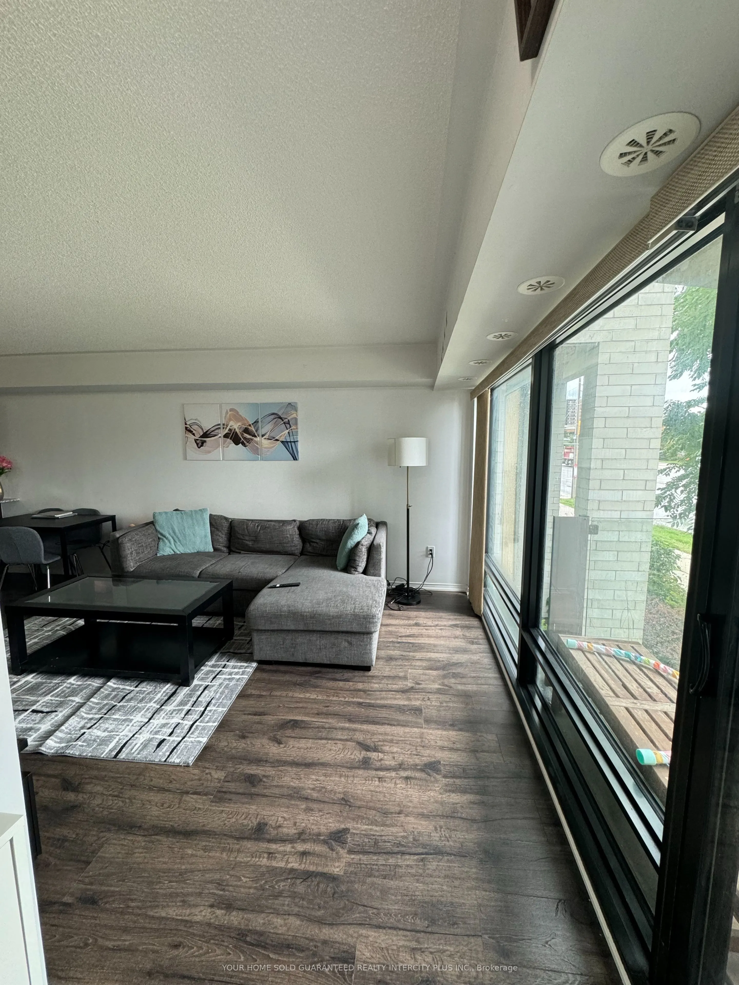 142 Widdicombe Hill Boulevard, #505