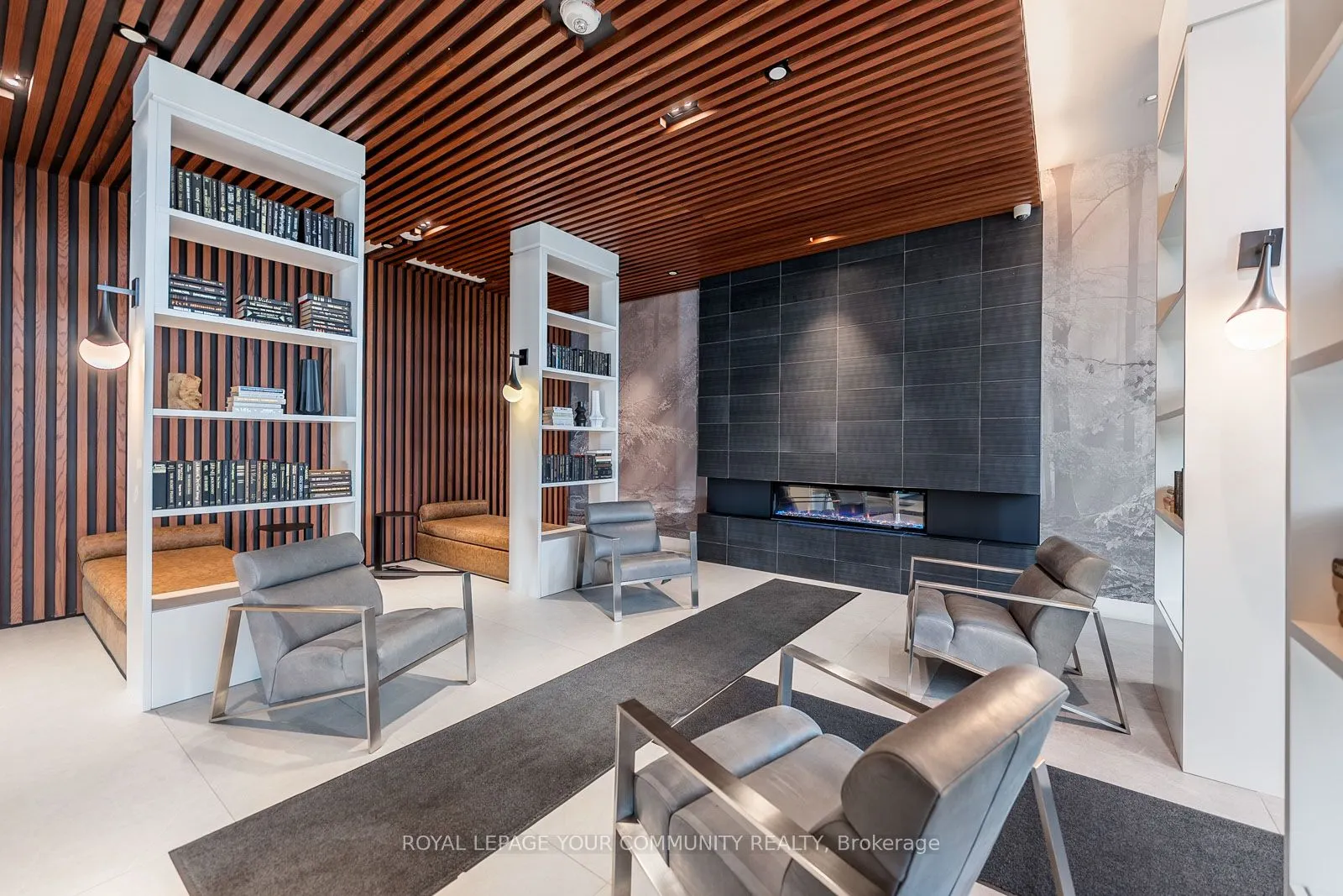 297 Oak Walk Drive, #604