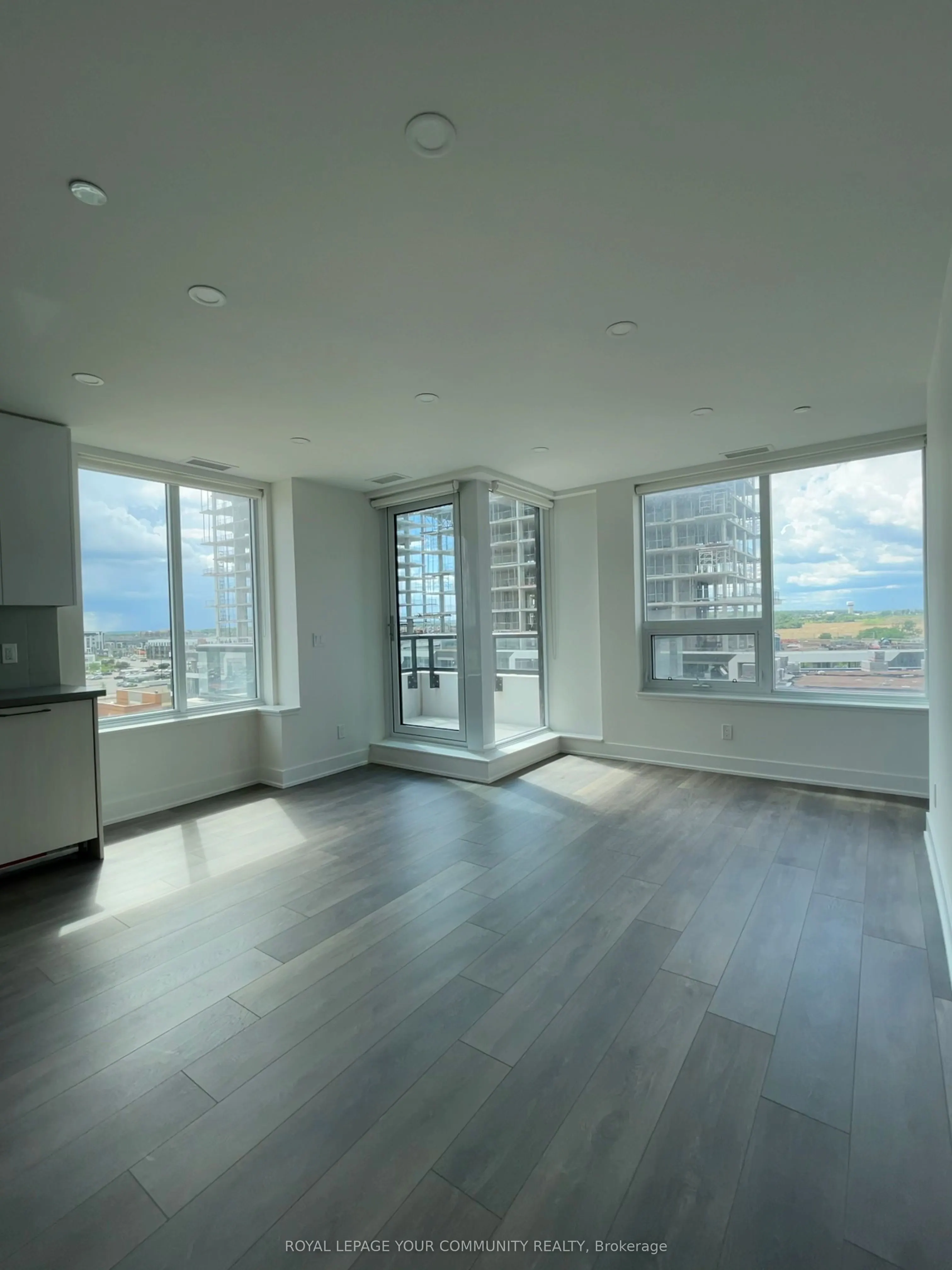 297 Oak Walk Drive, #604