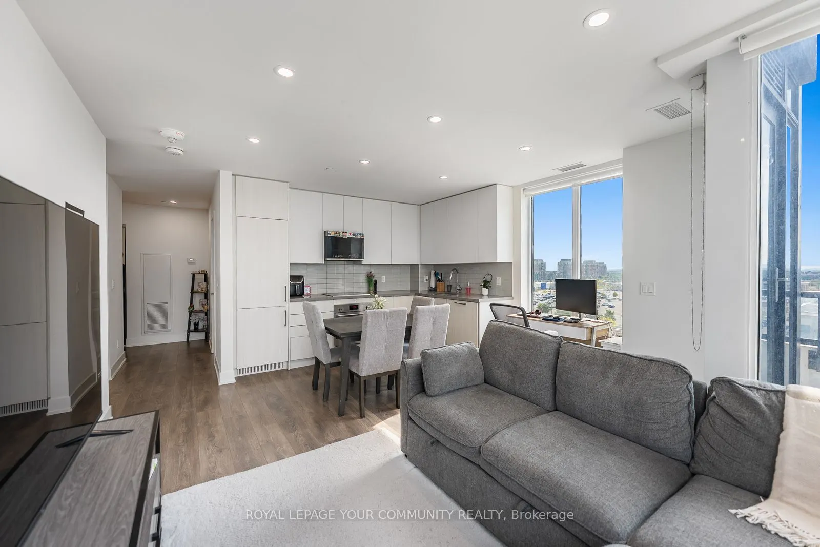 297 Oak Walk Drive, #604