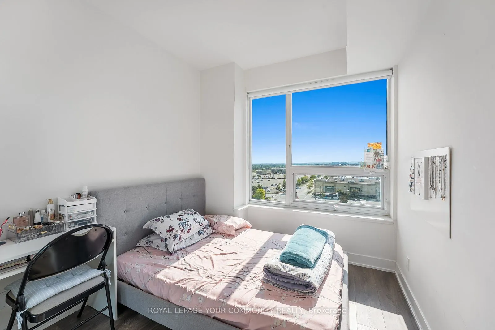 297 Oak Walk Drive, #604