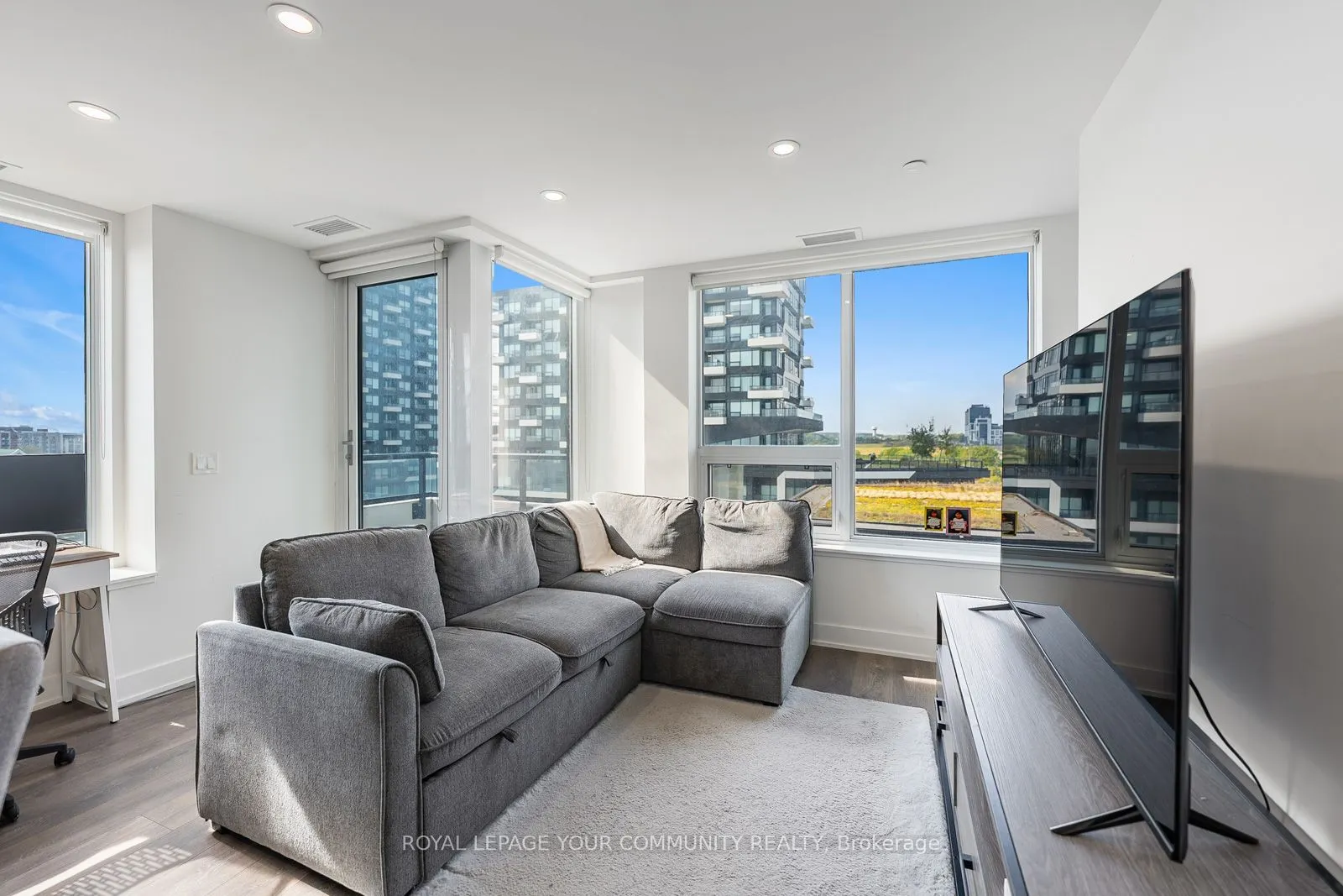 297 Oak Walk Drive, #604